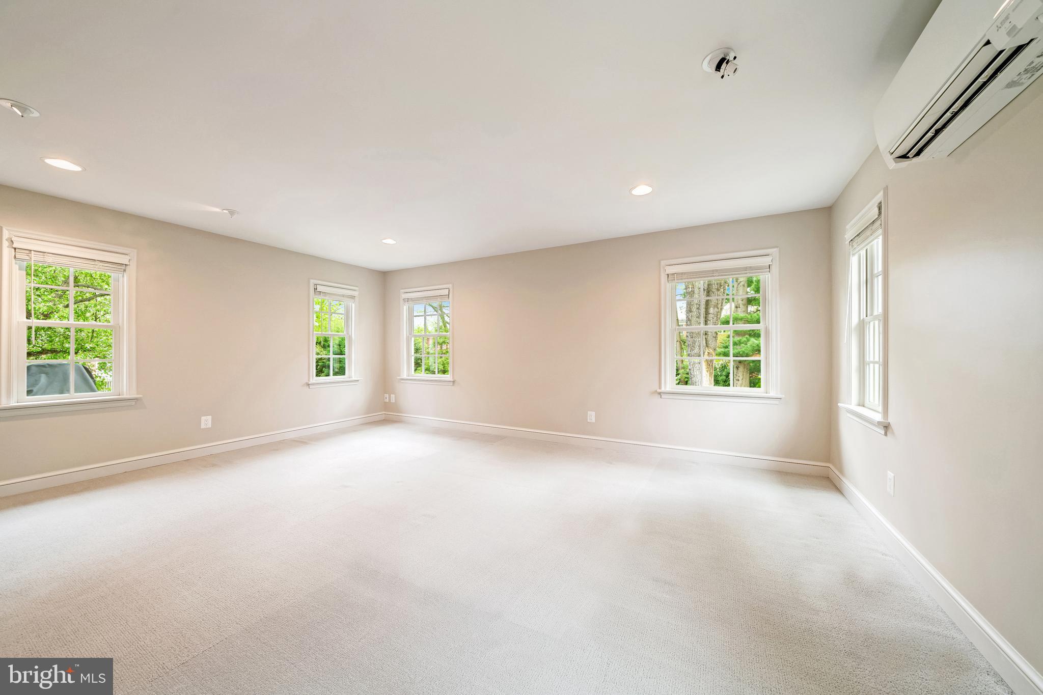 EVERMAY - Residential