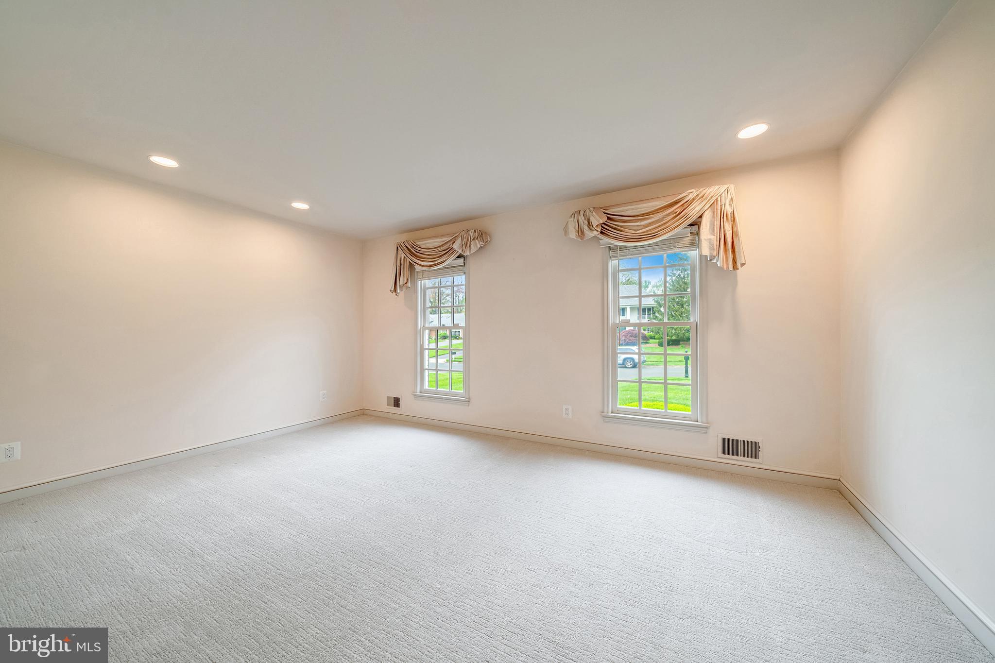 EVERMAY - Residential