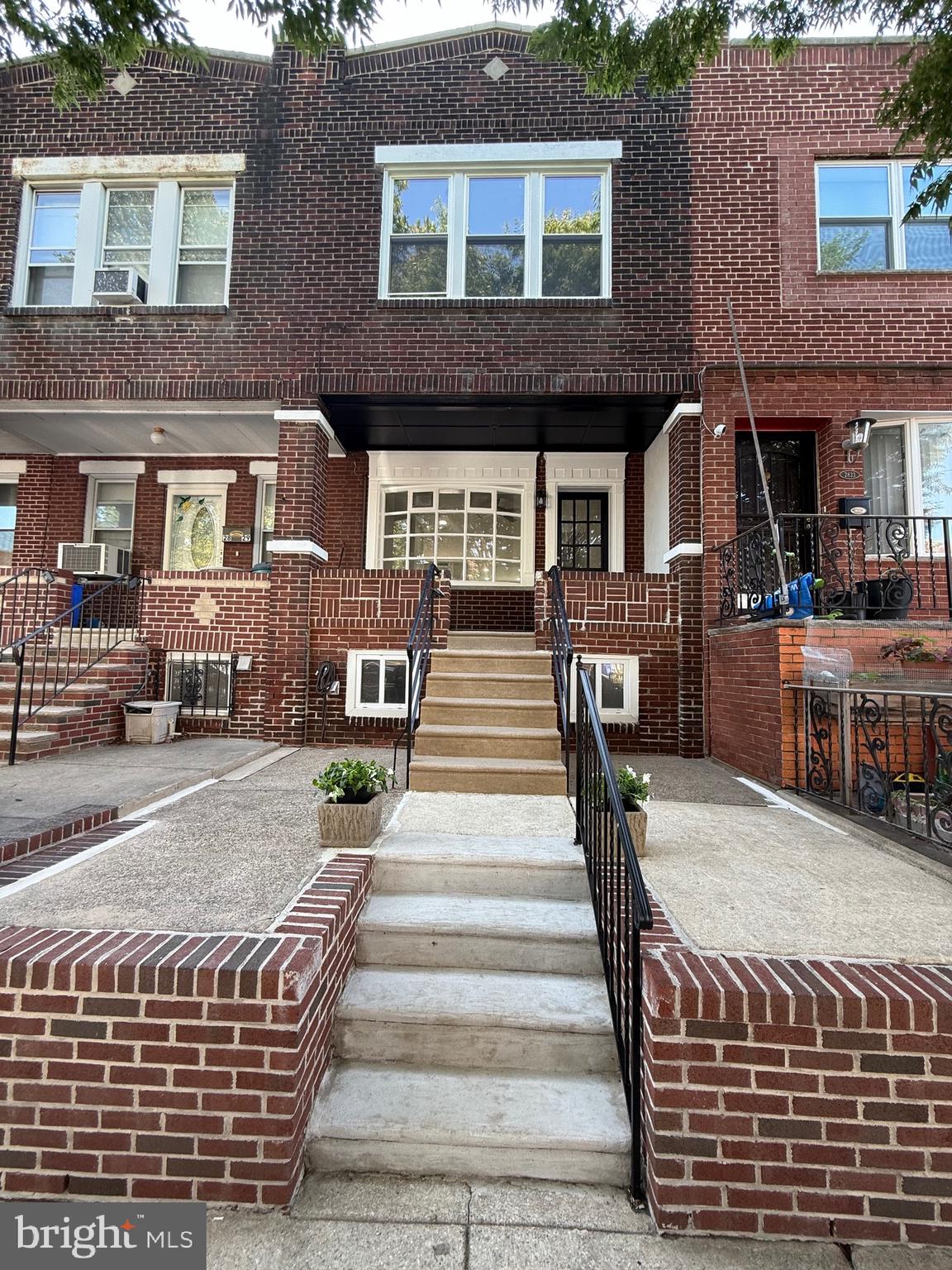Location, location, location! This freshly updated Three bedroom one bath home in the lovely Marconi East neighborhood! Rear parking, new kitchen, updated bathroom, freshly painted, all new windows and lighting. Be ready to fall in love! You are surrounded by Parks, recreation, shopping, Super clean and very easy to see!