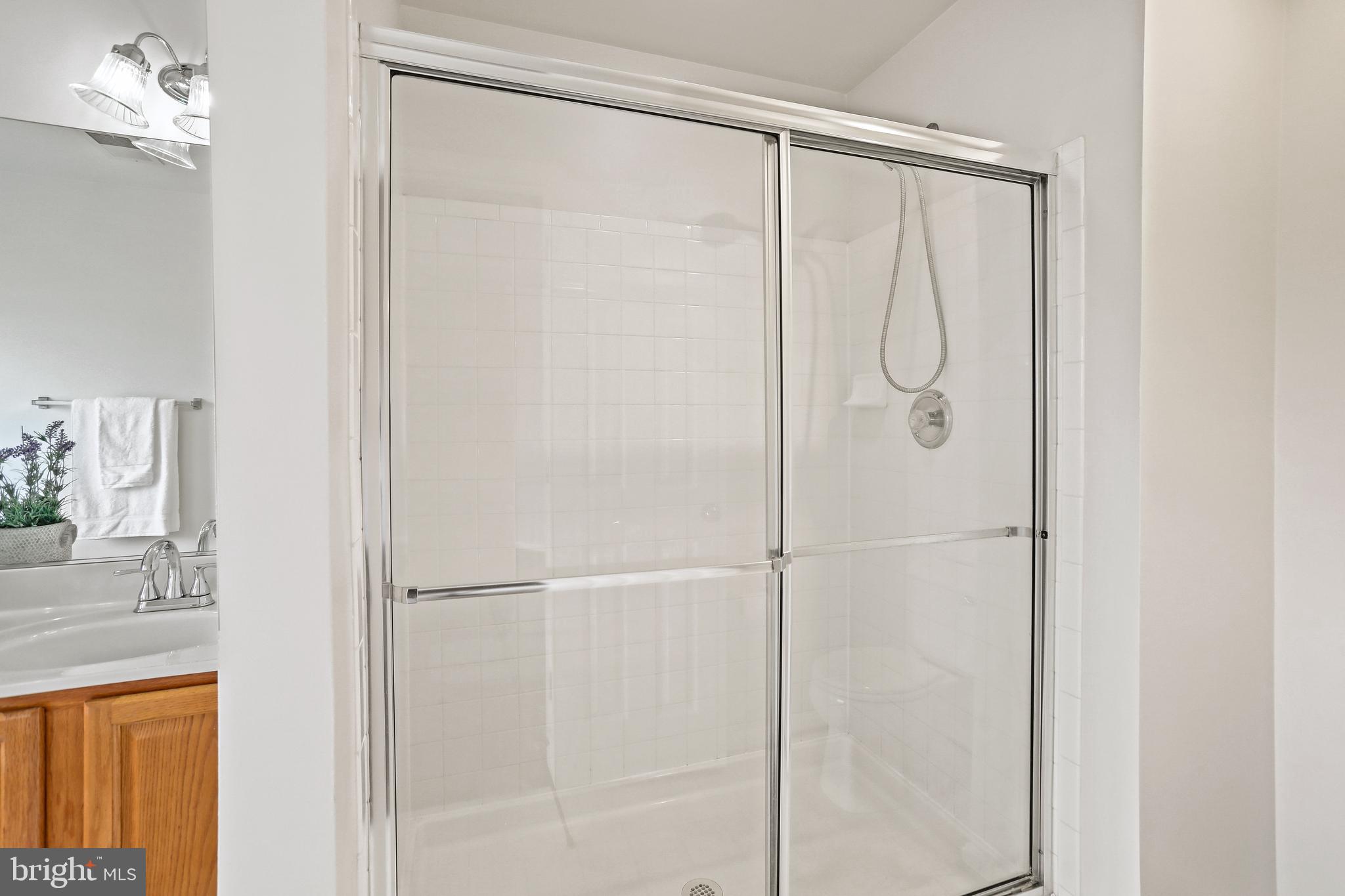 INDEPENDENCE - Residential Lease