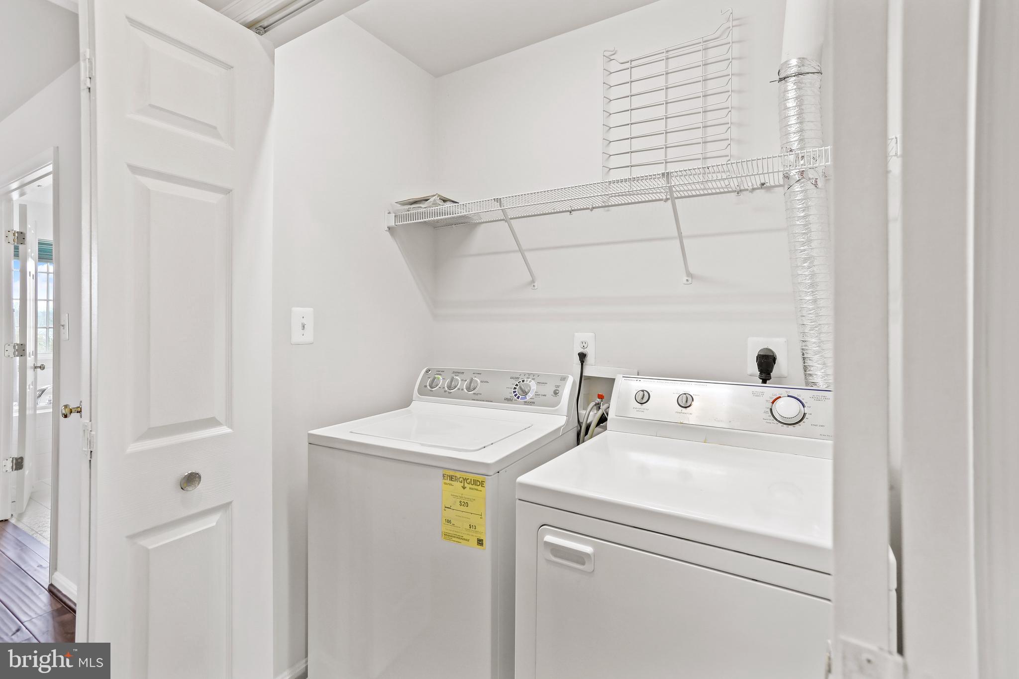 INDEPENDENCE - Residential Lease