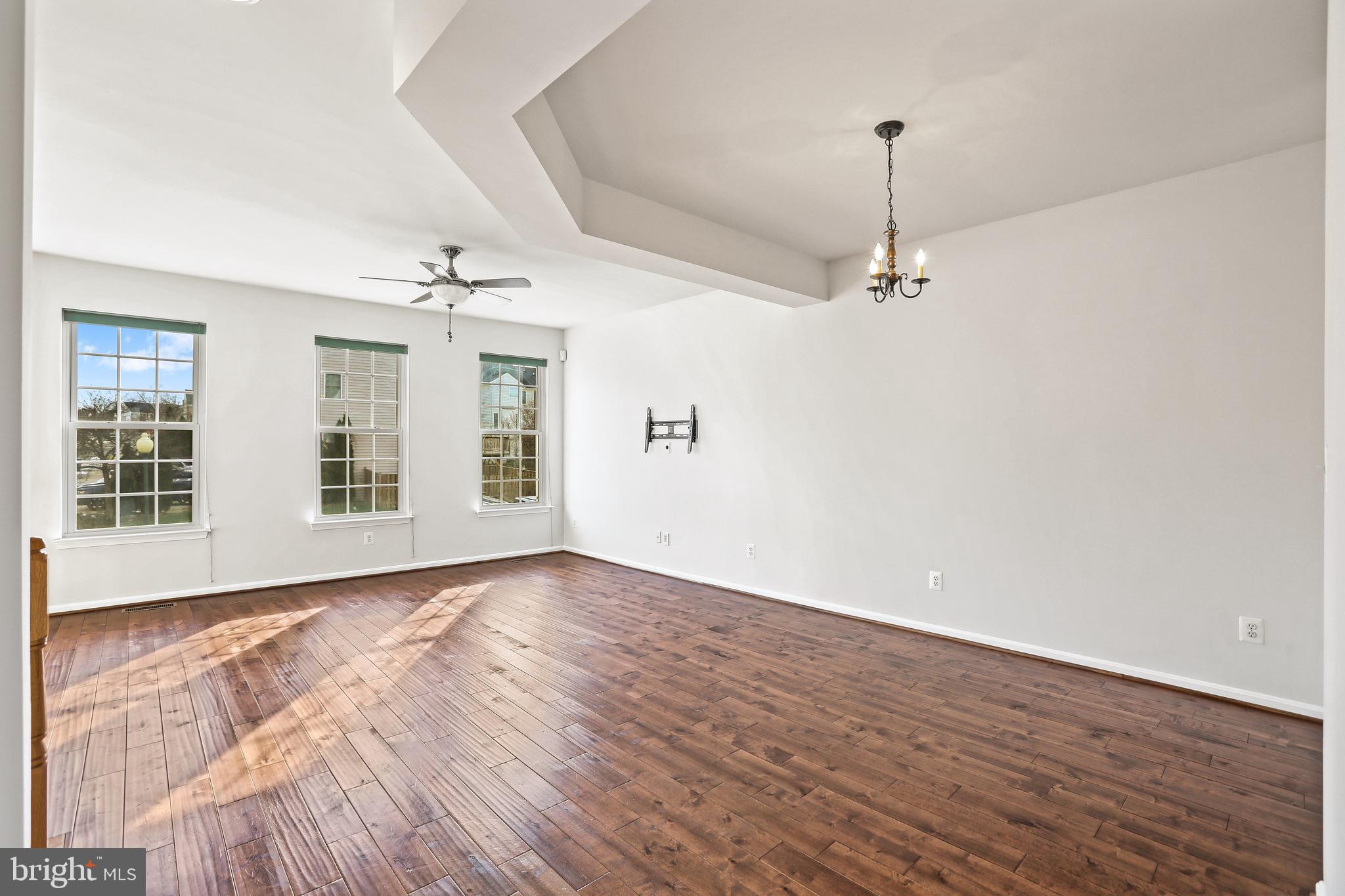 INDEPENDENCE - Residential Lease