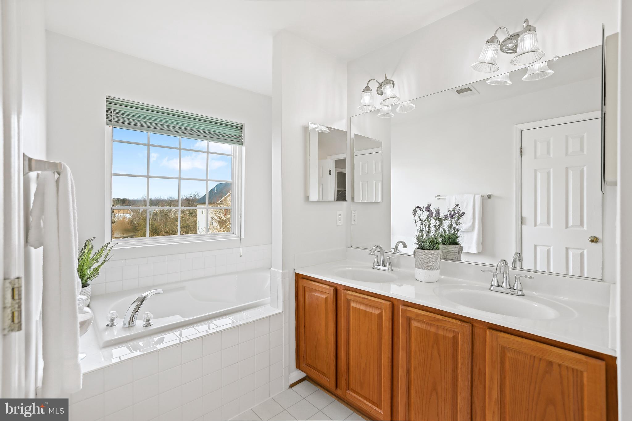 INDEPENDENCE - Residential Lease