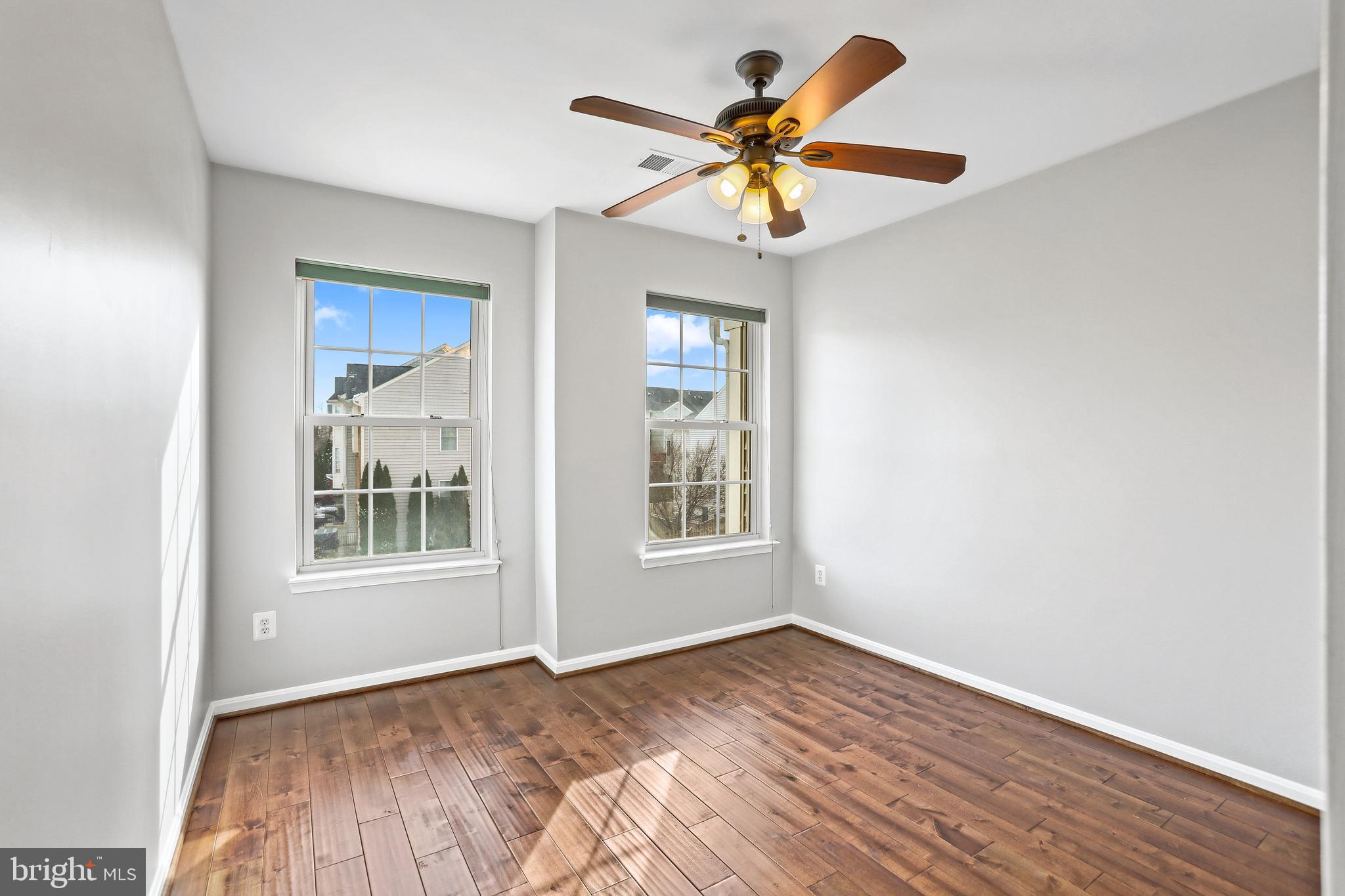 INDEPENDENCE - Residential Lease