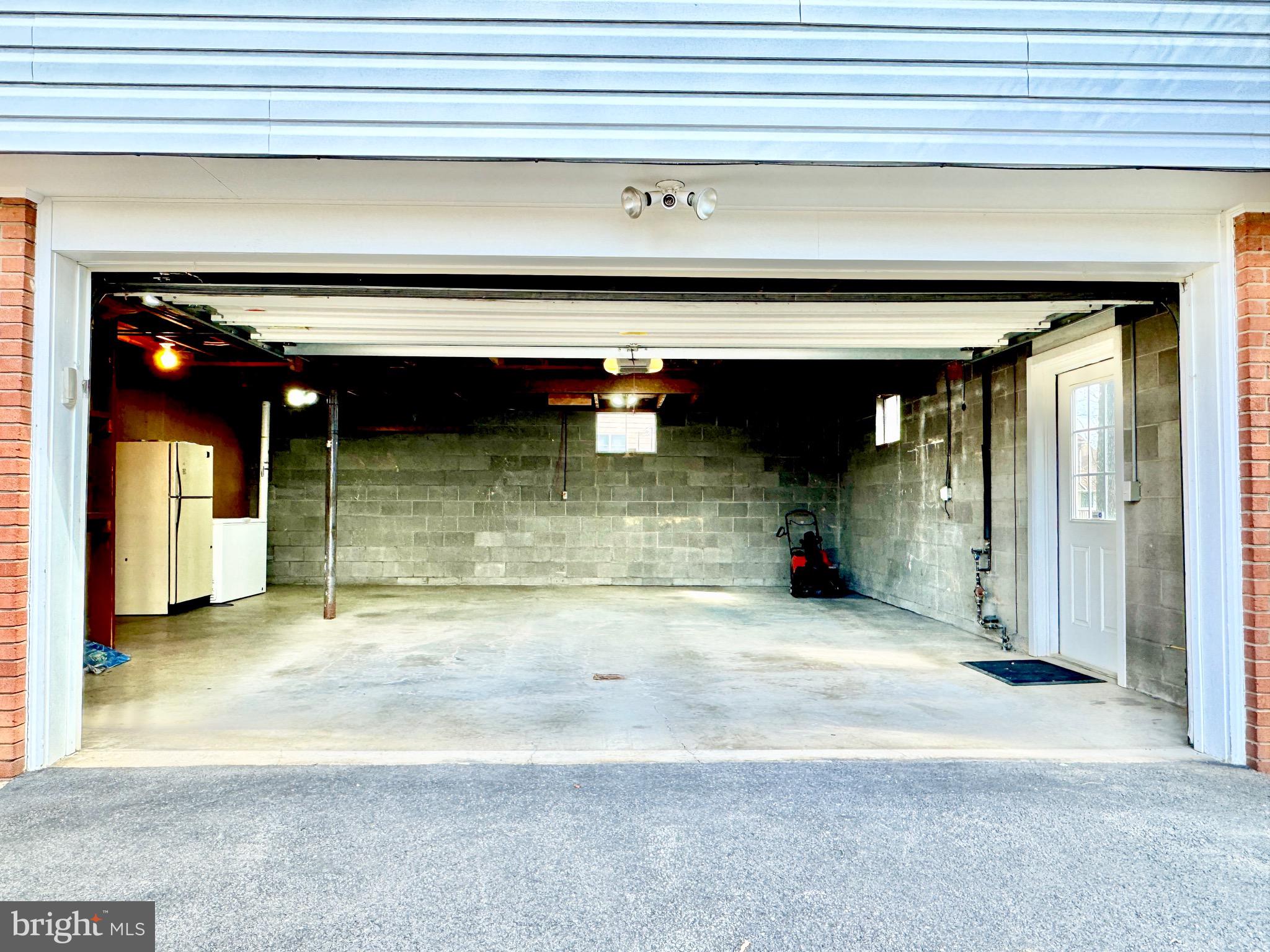 BEL AIR - Residential