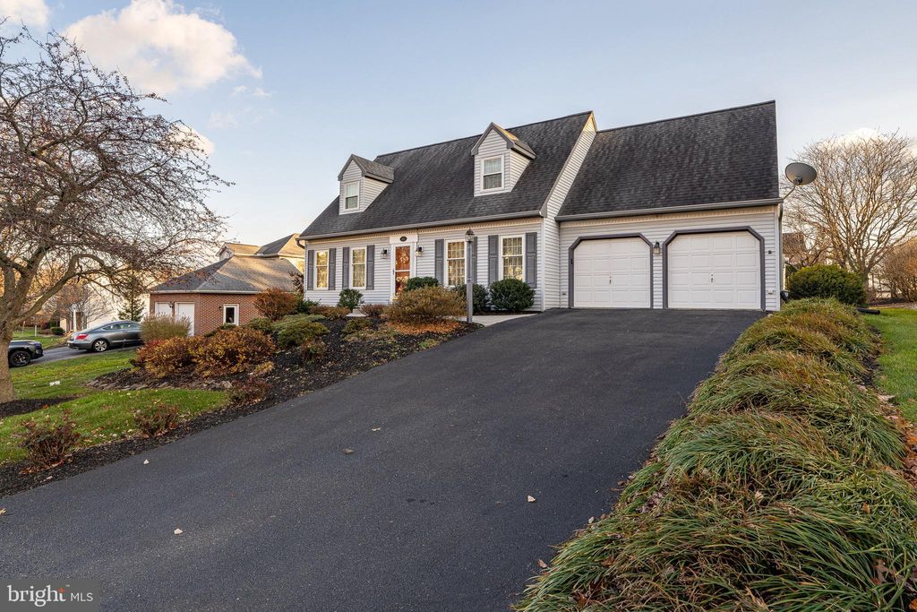 Photo of 3614 Falcon Court, Mountville, PA 17554 (MLS # PALA2044296)