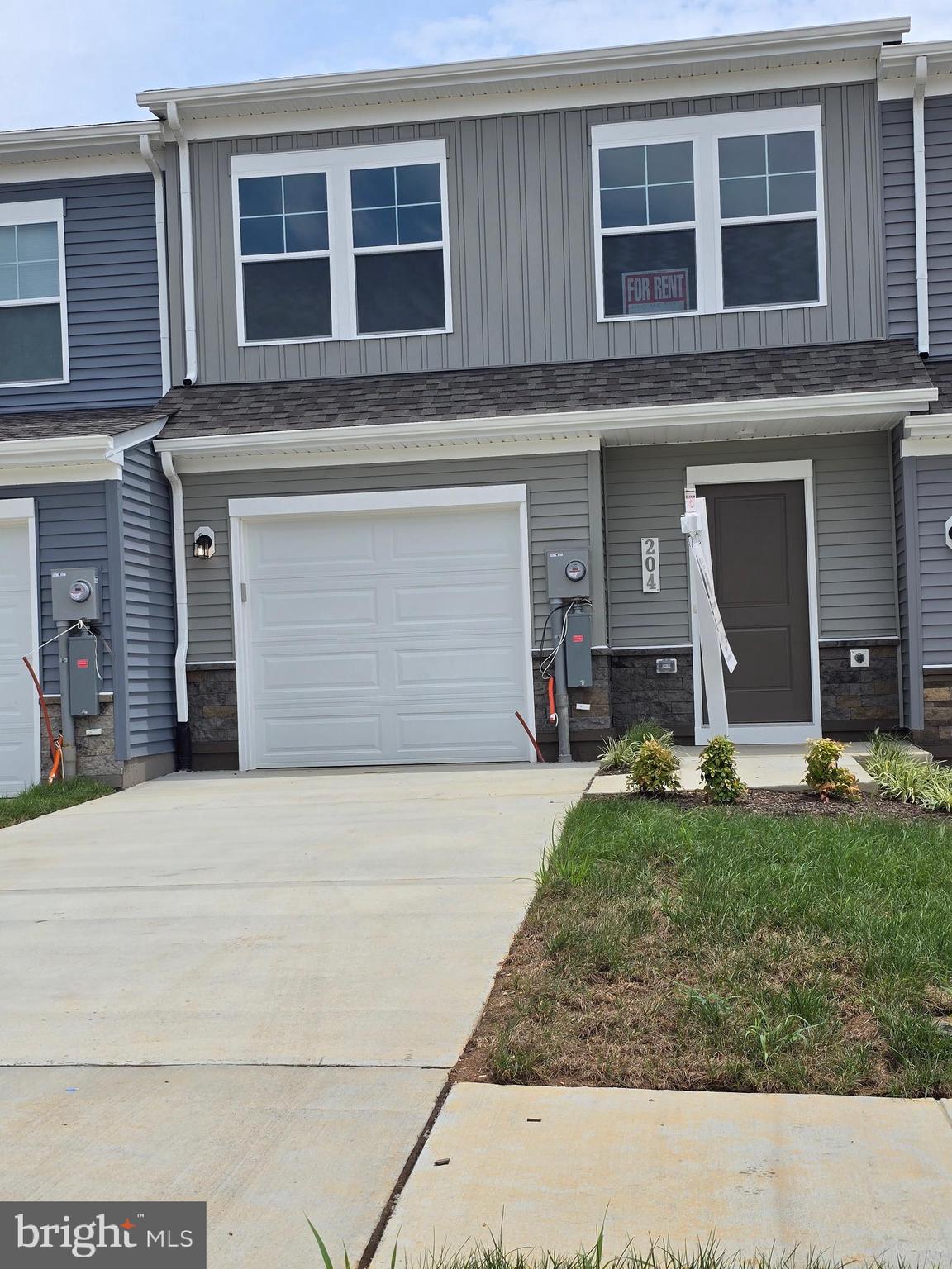 STONE SPRING - Residential Lease