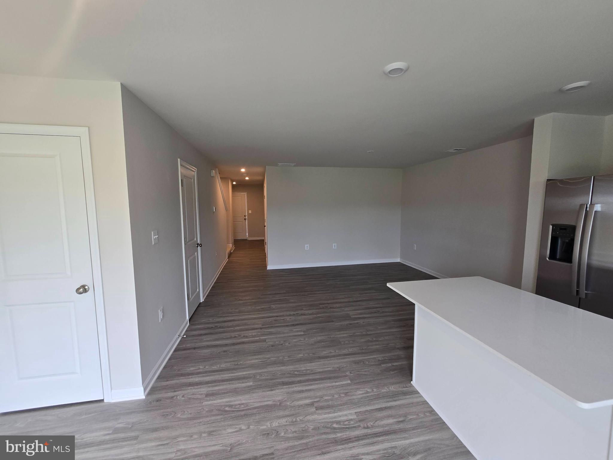 STONE SPRING - Residential Lease