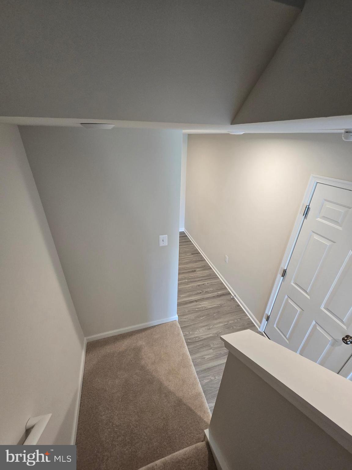 STONE SPRING - Residential Lease