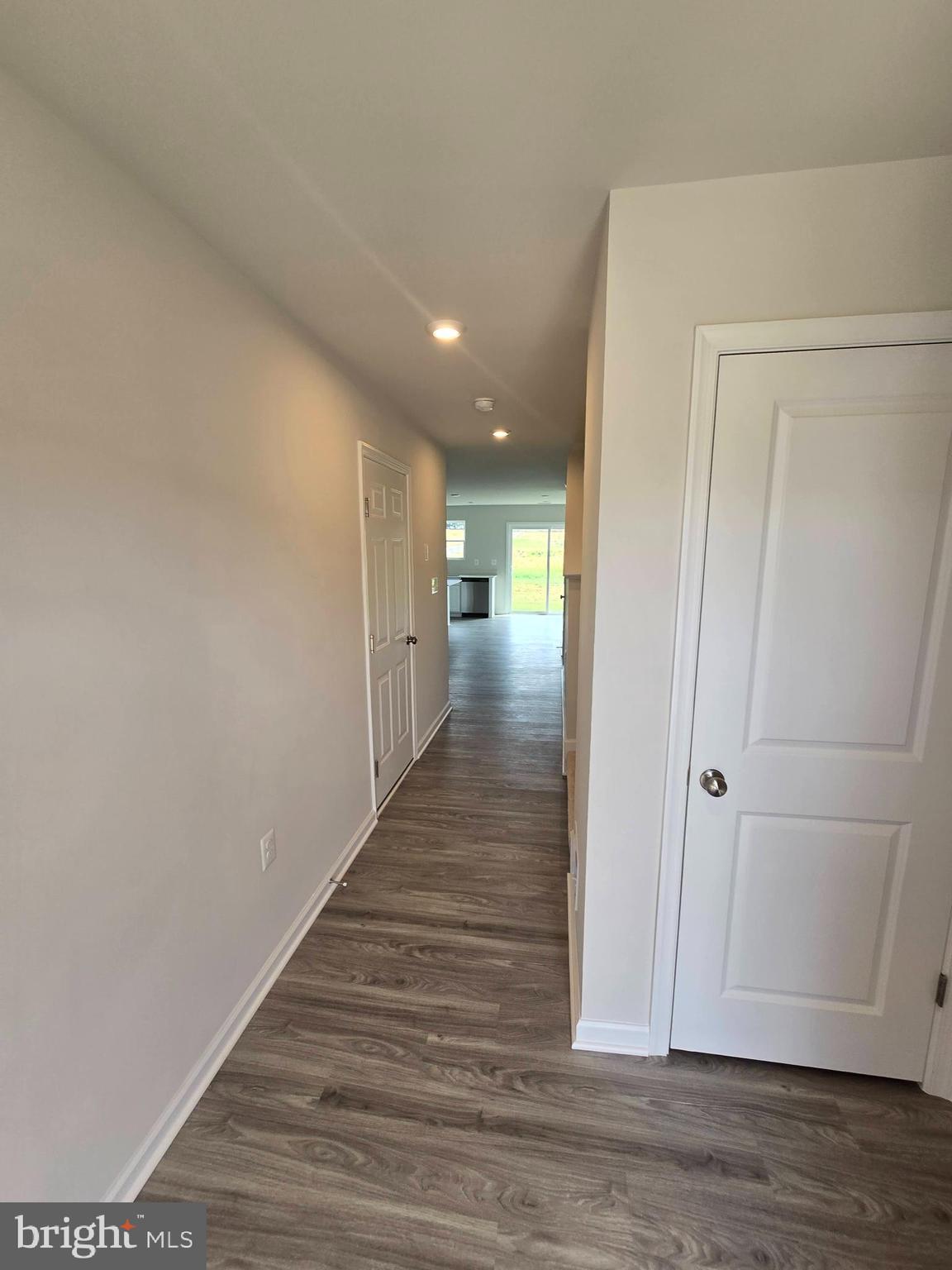 STONE SPRING - Residential Lease