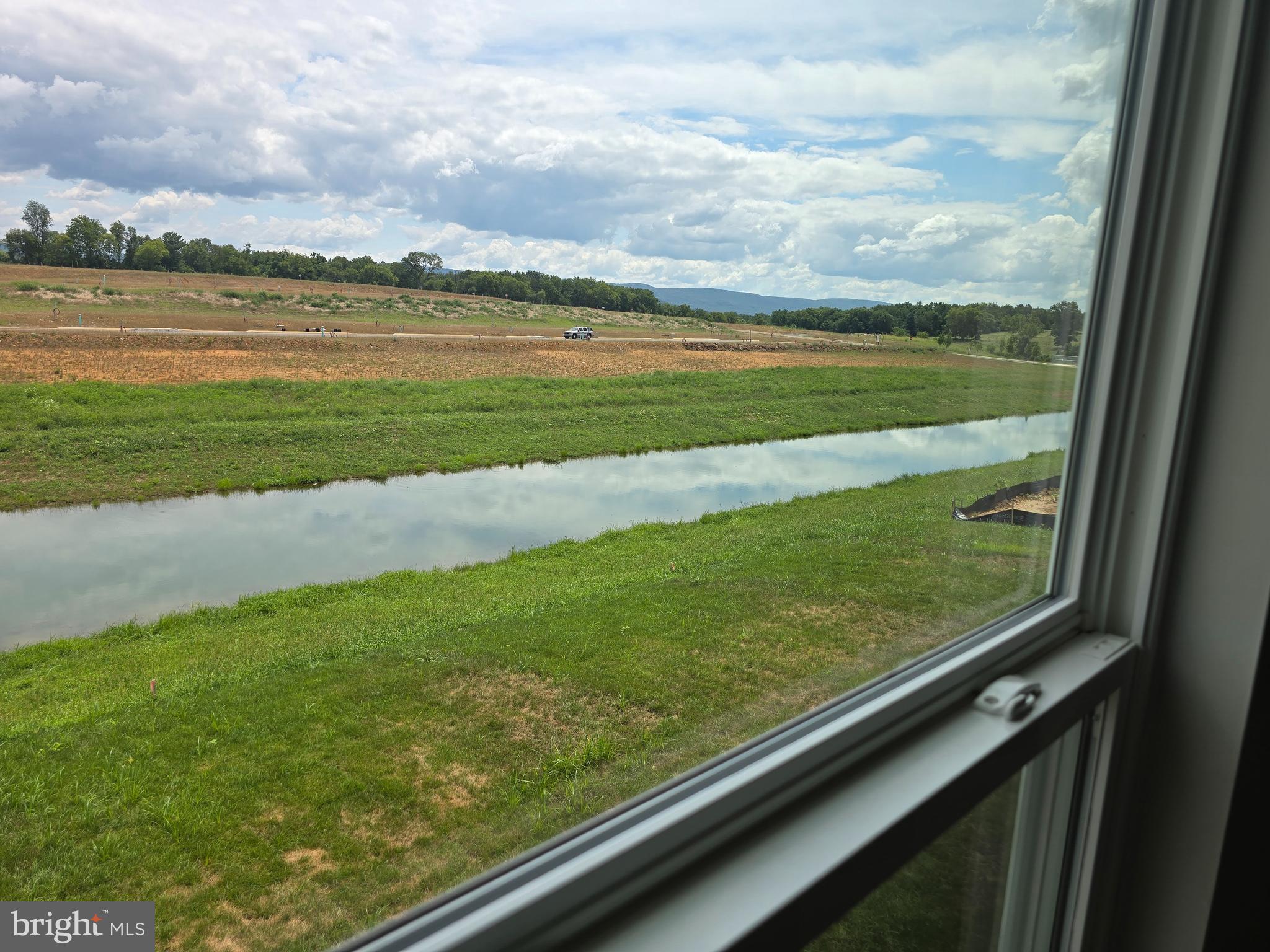 STONE SPRING - Residential Lease