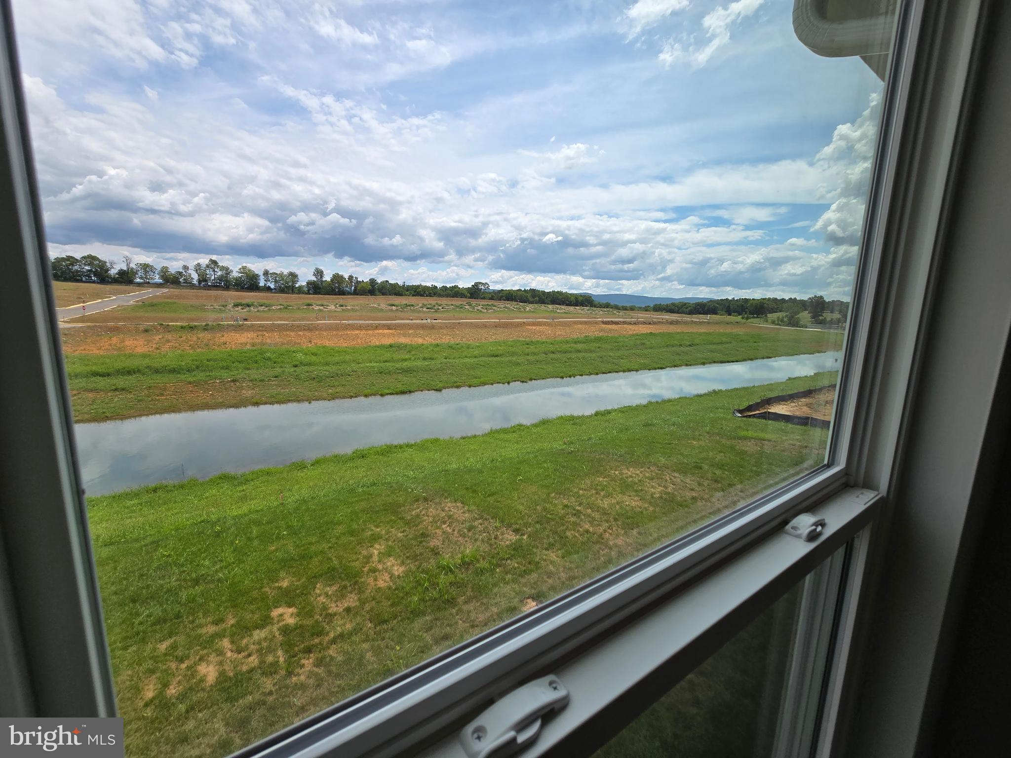 STONE SPRING - Residential Lease