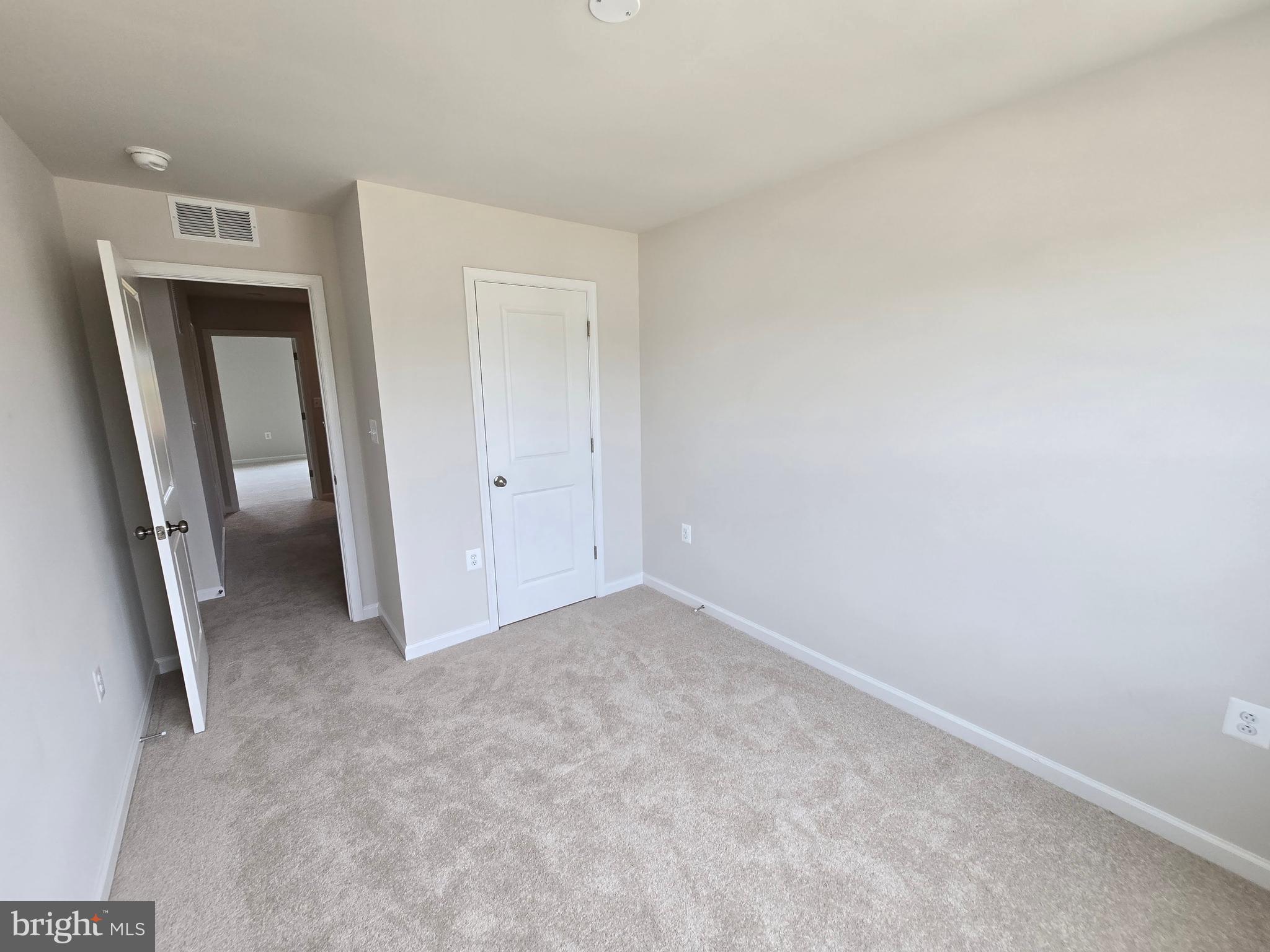 STONE SPRING - Residential Lease