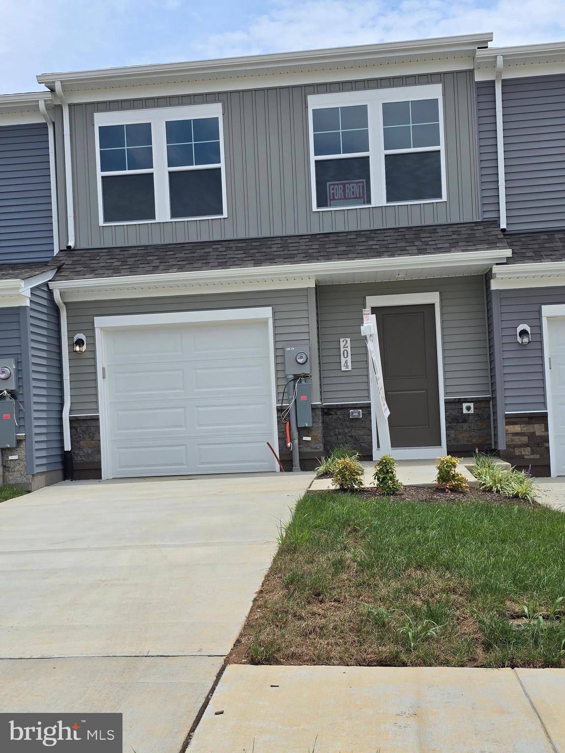 STONE SPRING - Residential Lease