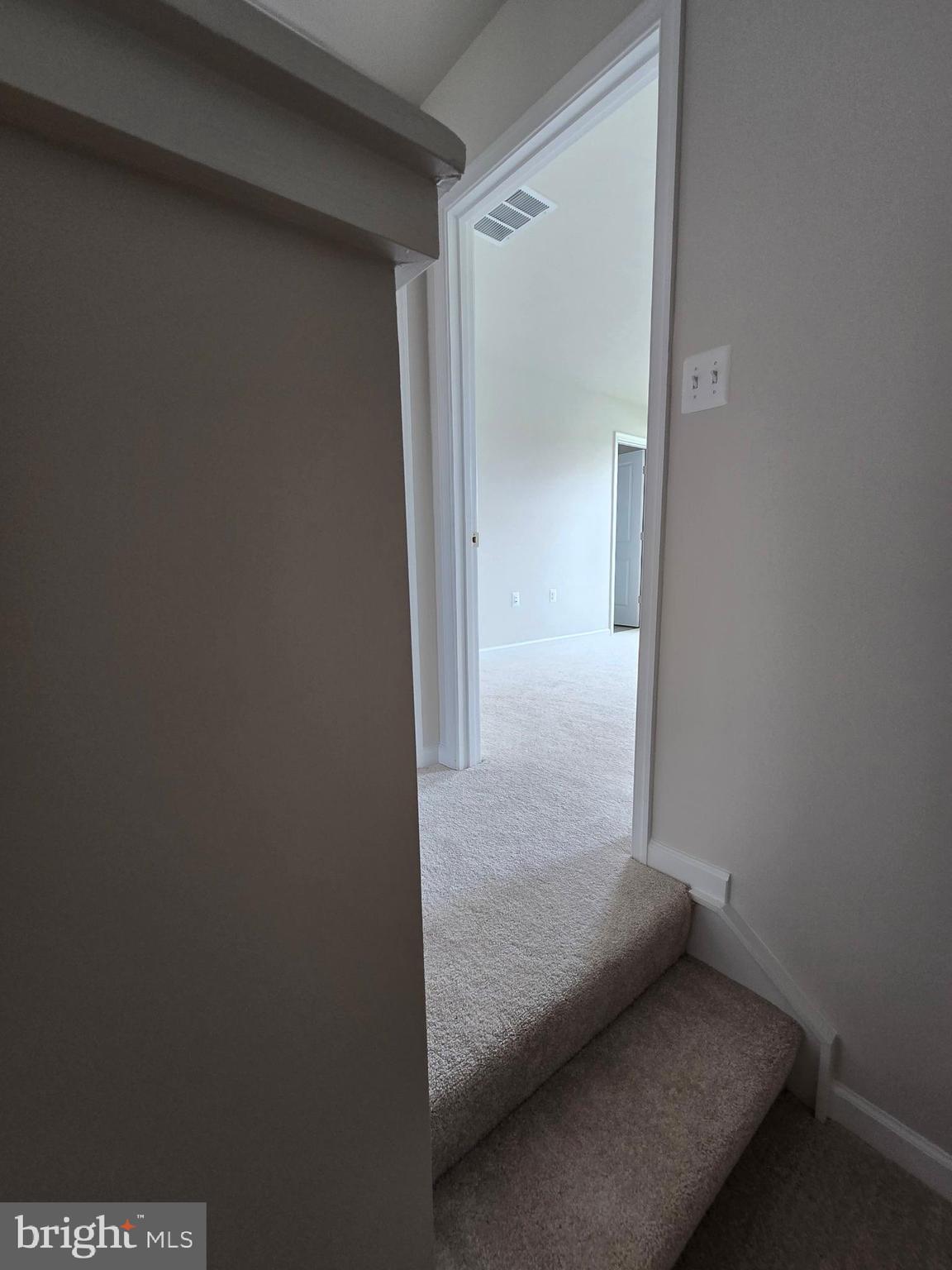 STONE SPRING - Residential Lease