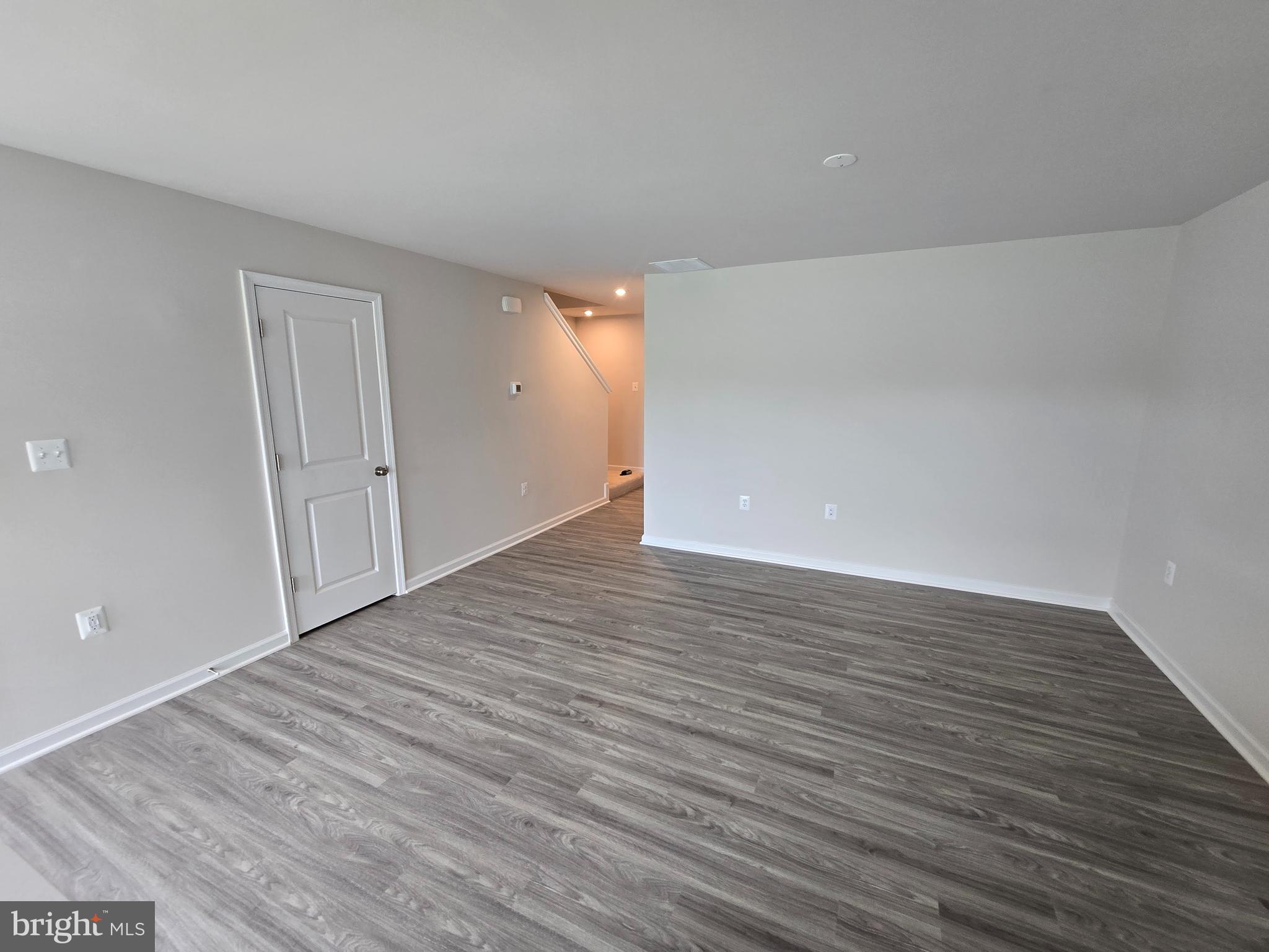 STONE SPRING - Residential Lease