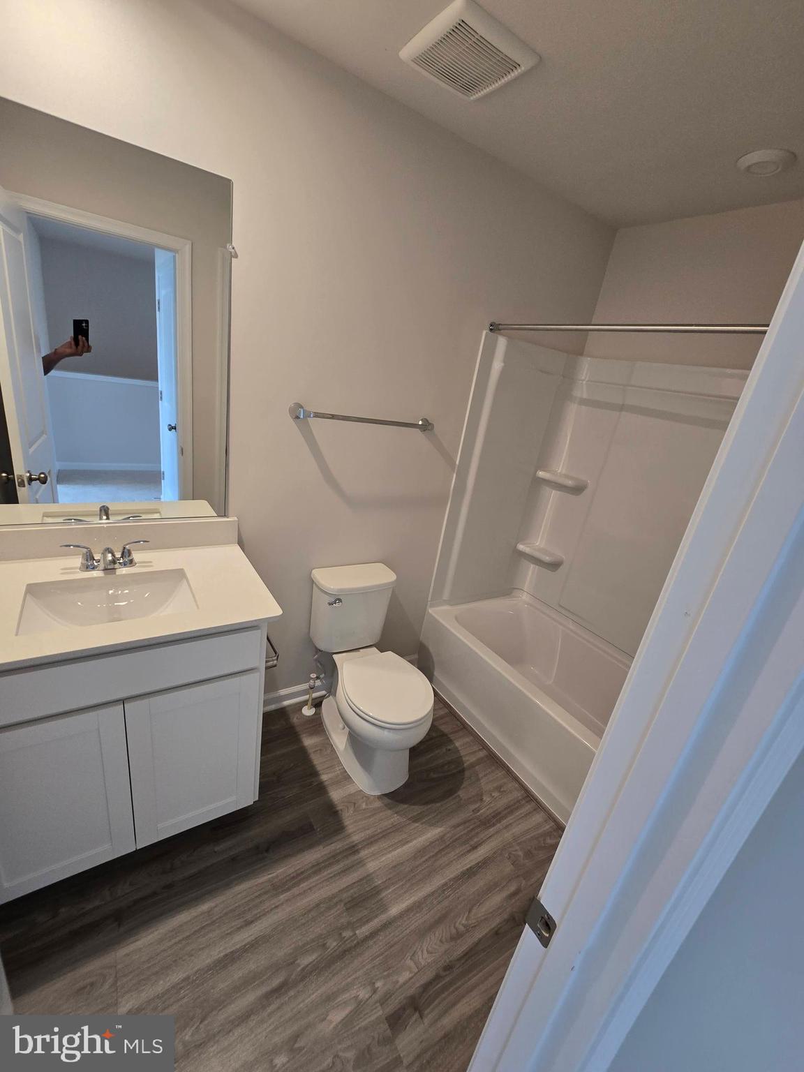 STONE SPRING - Residential Lease