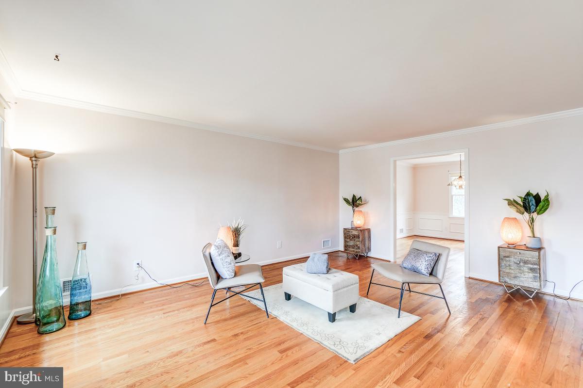 OAKWOOD KNOLLS - Residential