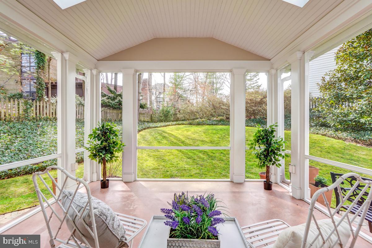 OAKWOOD KNOLLS - Residential