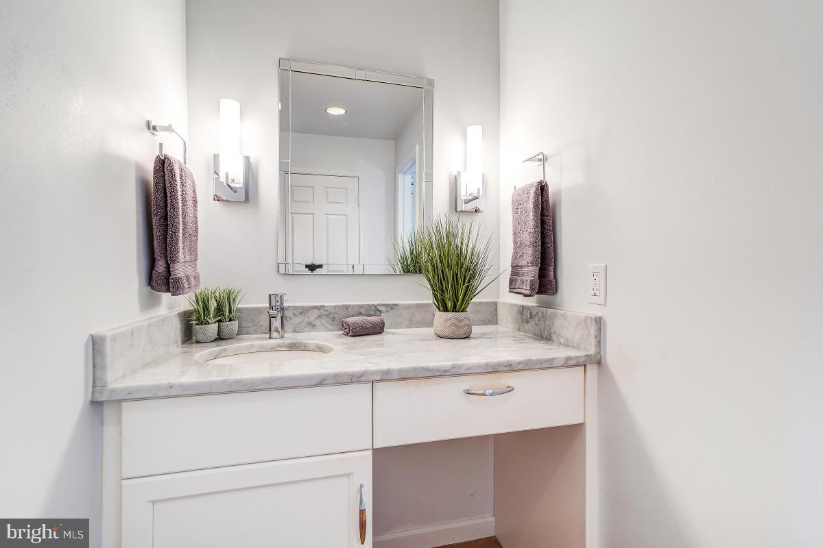 OAKWOOD KNOLLS - Residential