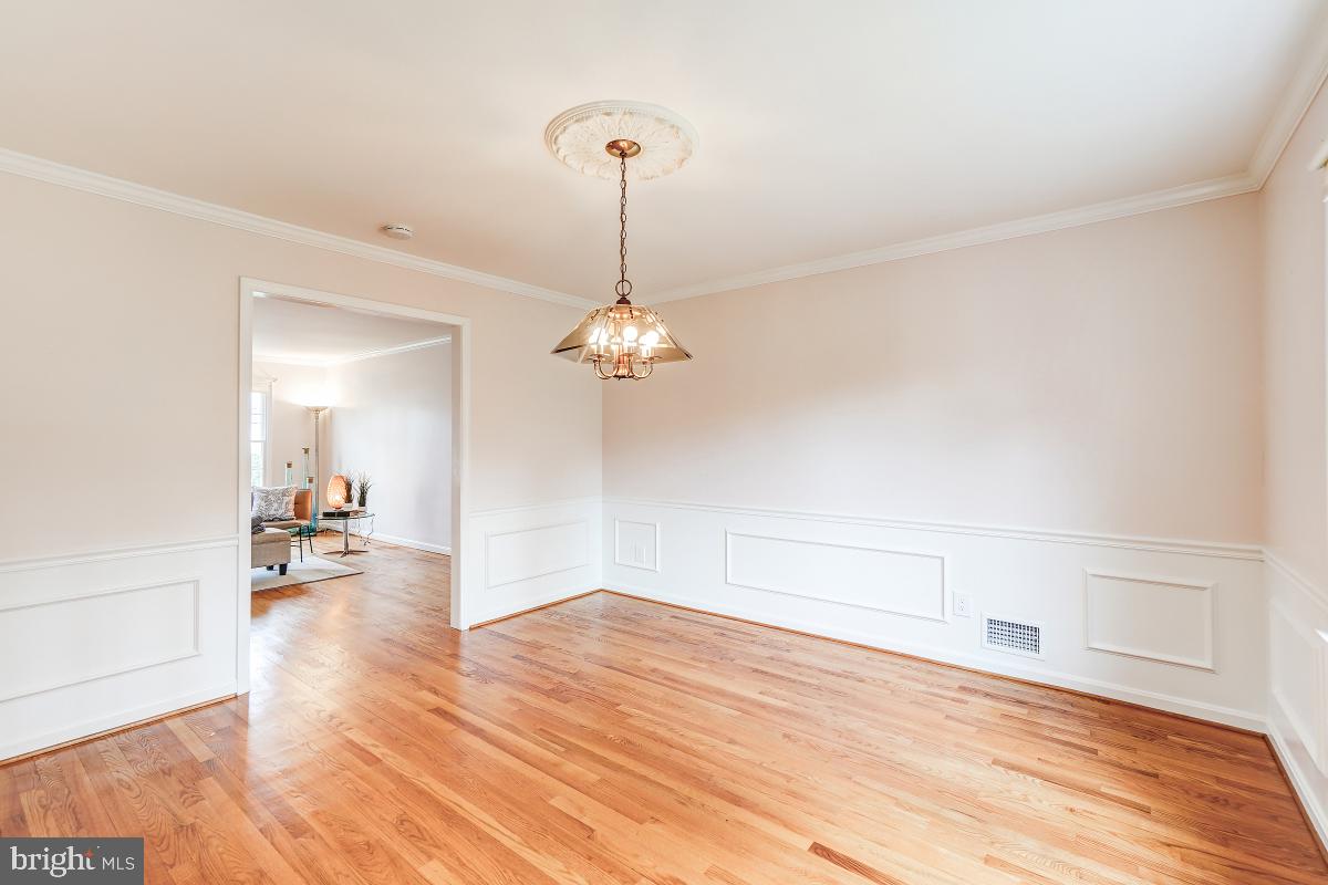 OAKWOOD KNOLLS - Residential