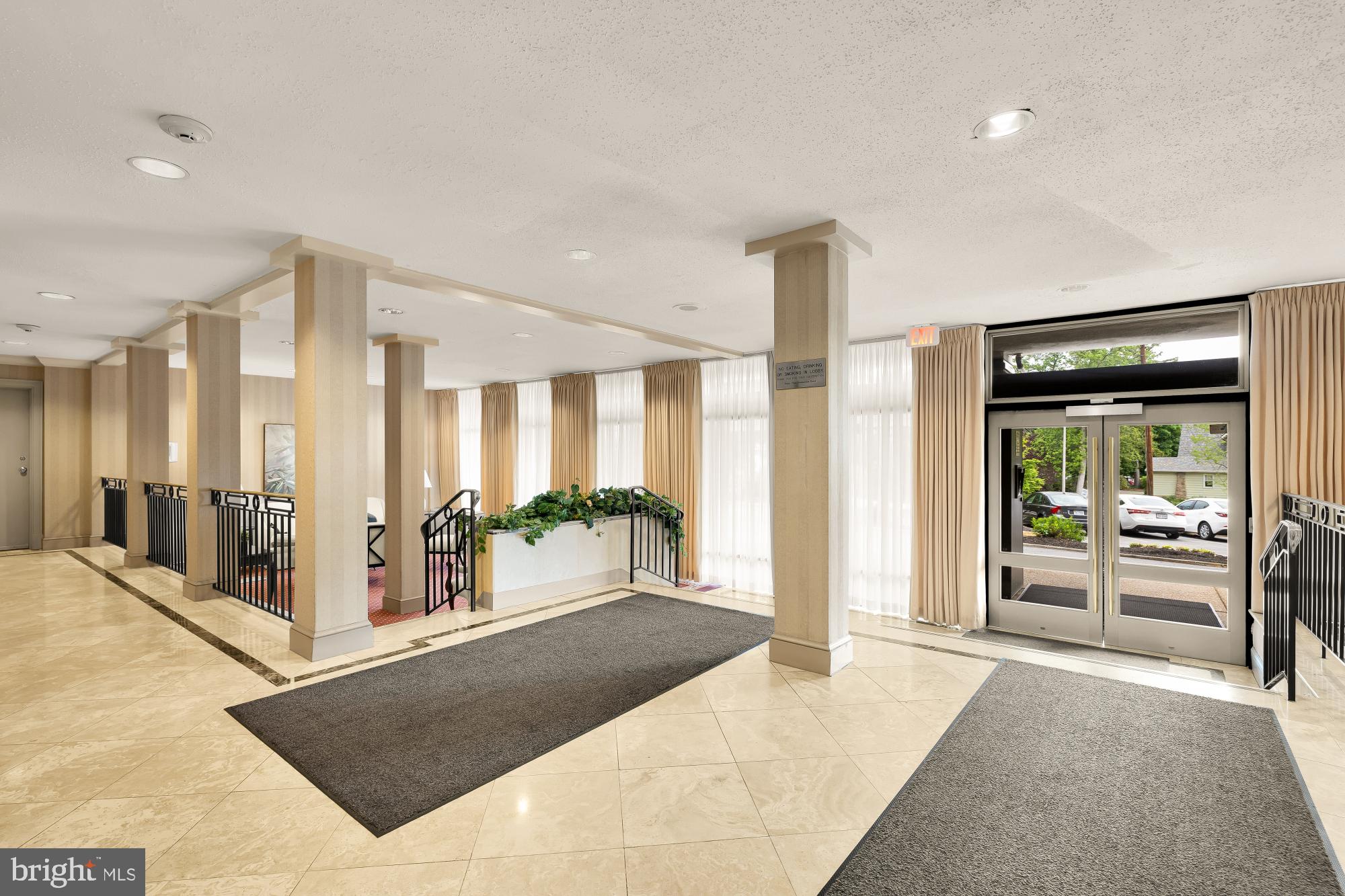CARLYN PLACE - Residential