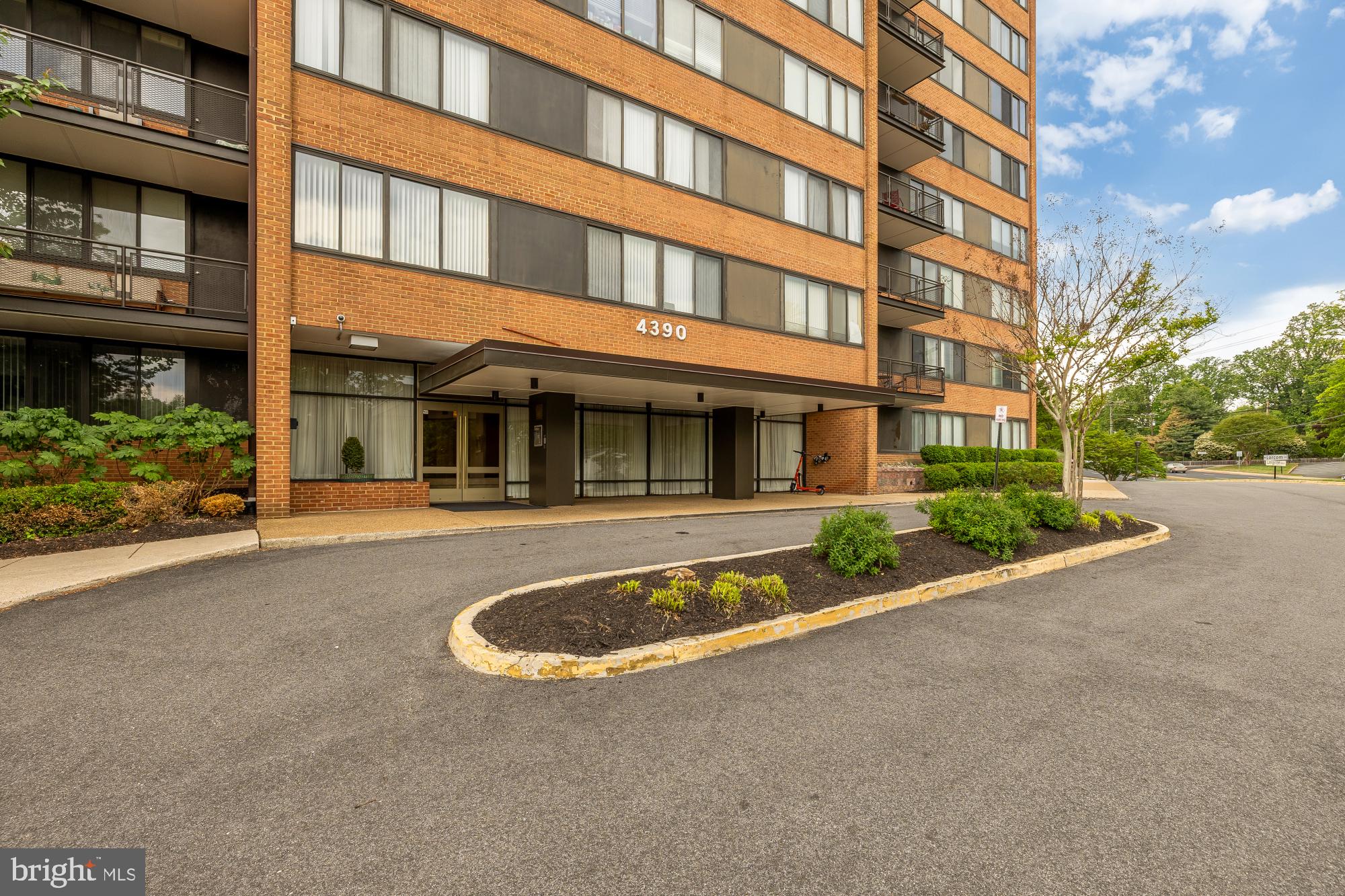CARLYN PLACE - Residential