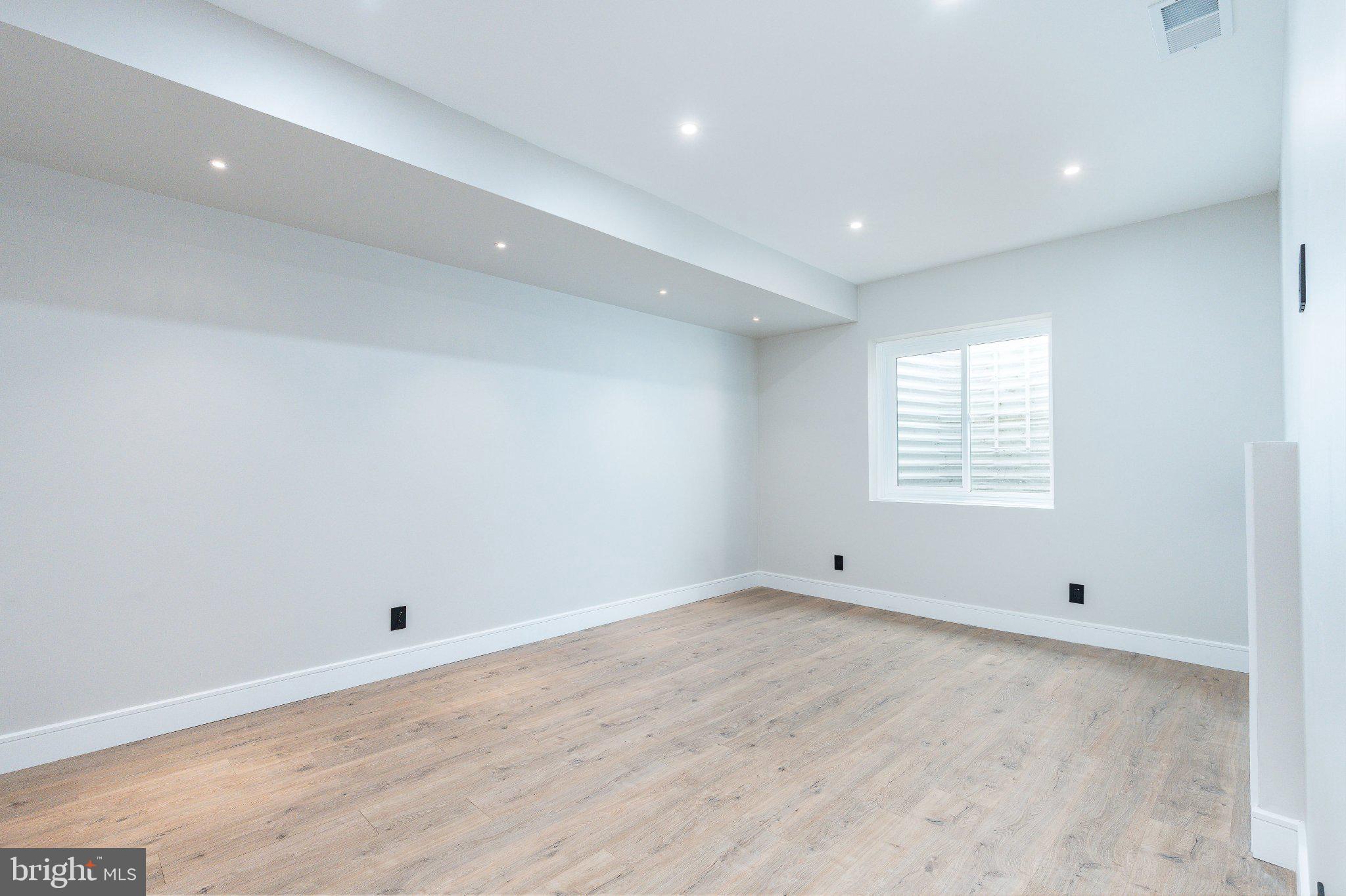 BUSTLETON - Residential