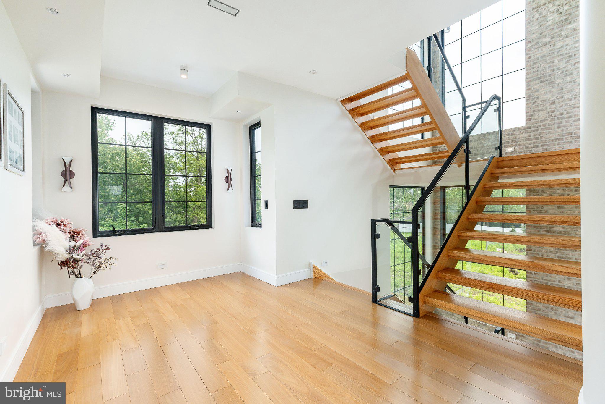BUSTLETON - Residential