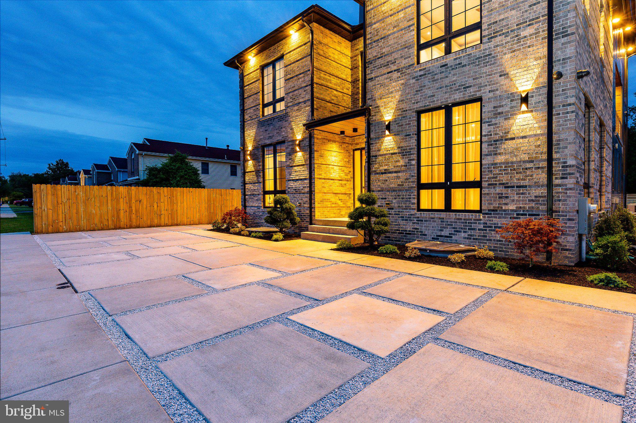BUSTLETON - Residential