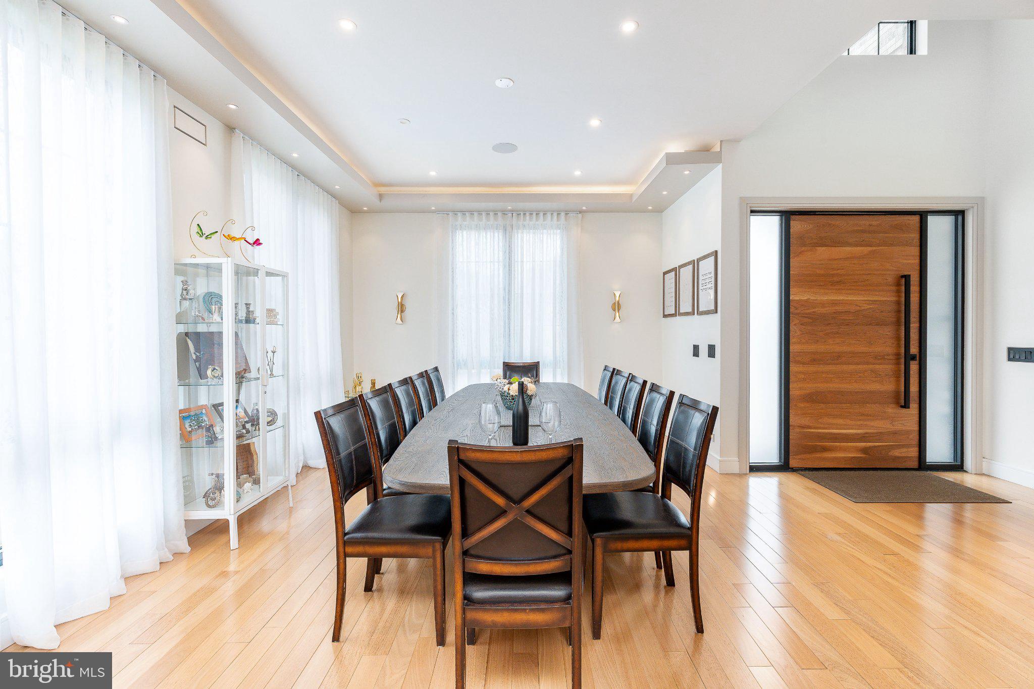BUSTLETON - Residential