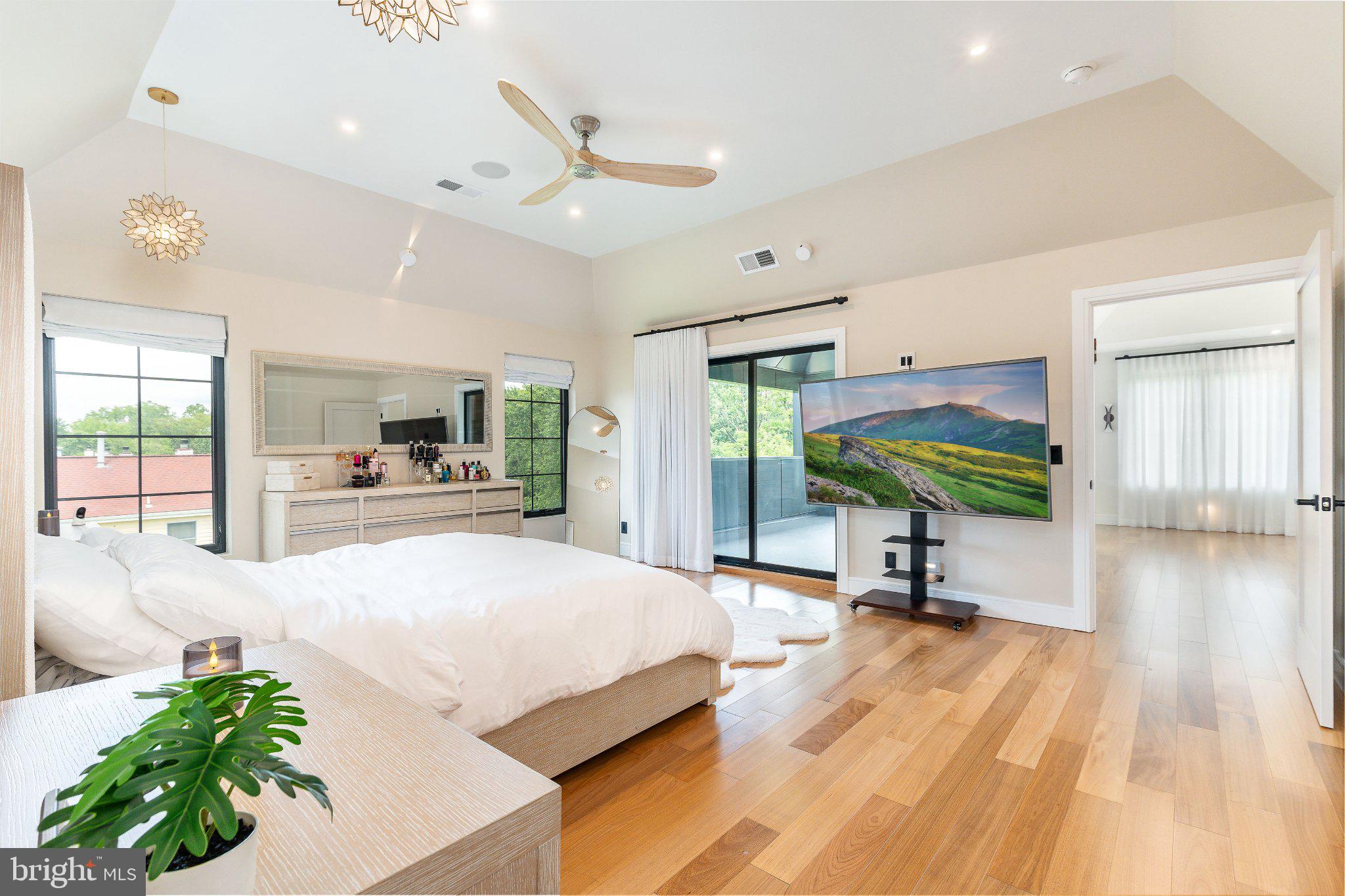 BUSTLETON - Residential