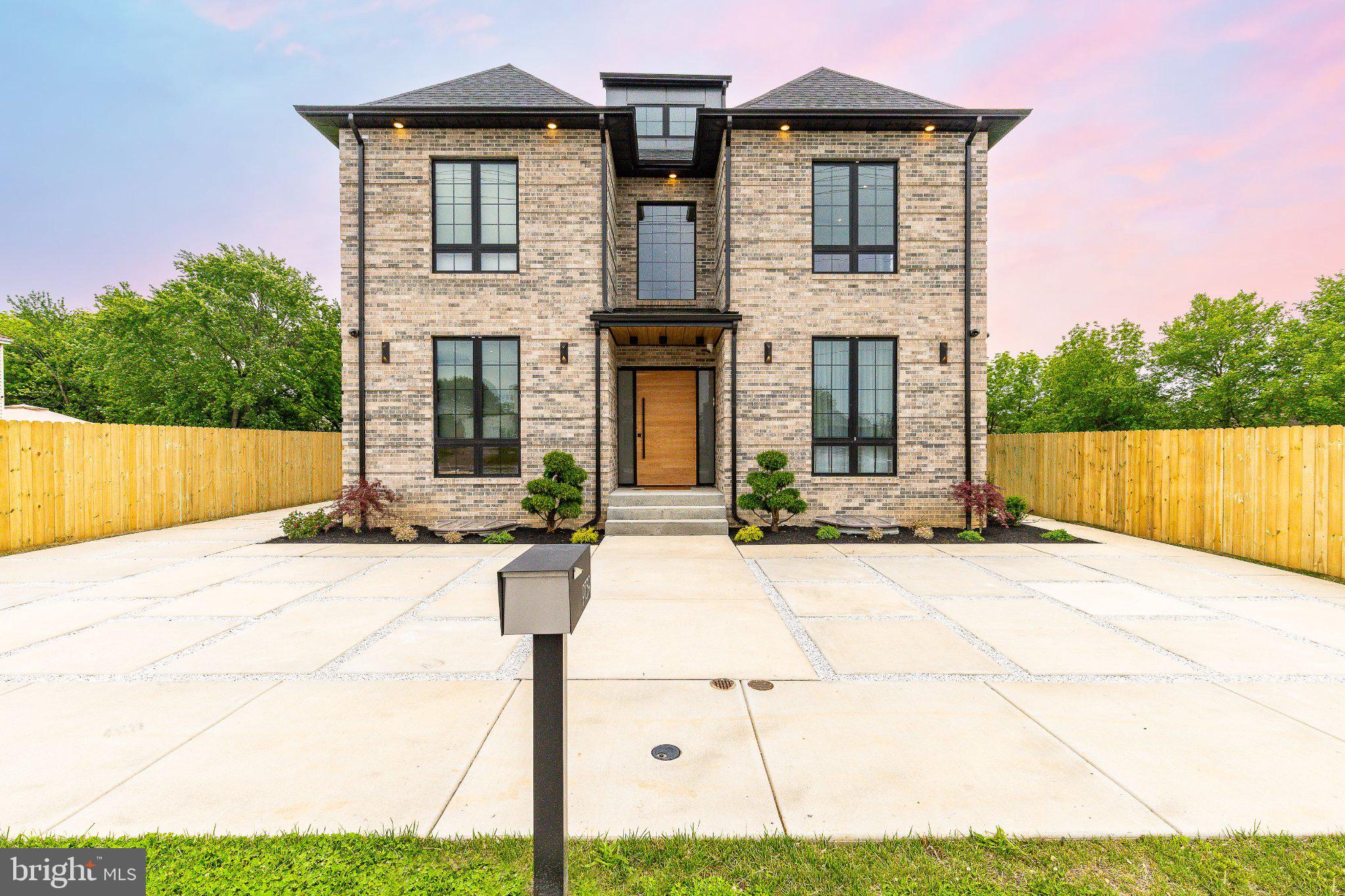 BUSTLETON - Residential