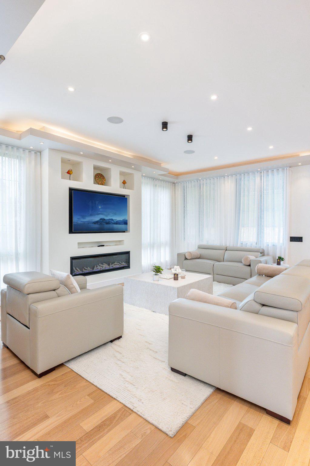 BUSTLETON - Residential