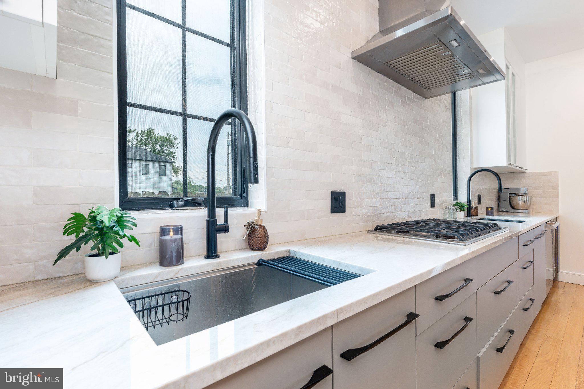 BUSTLETON - Residential