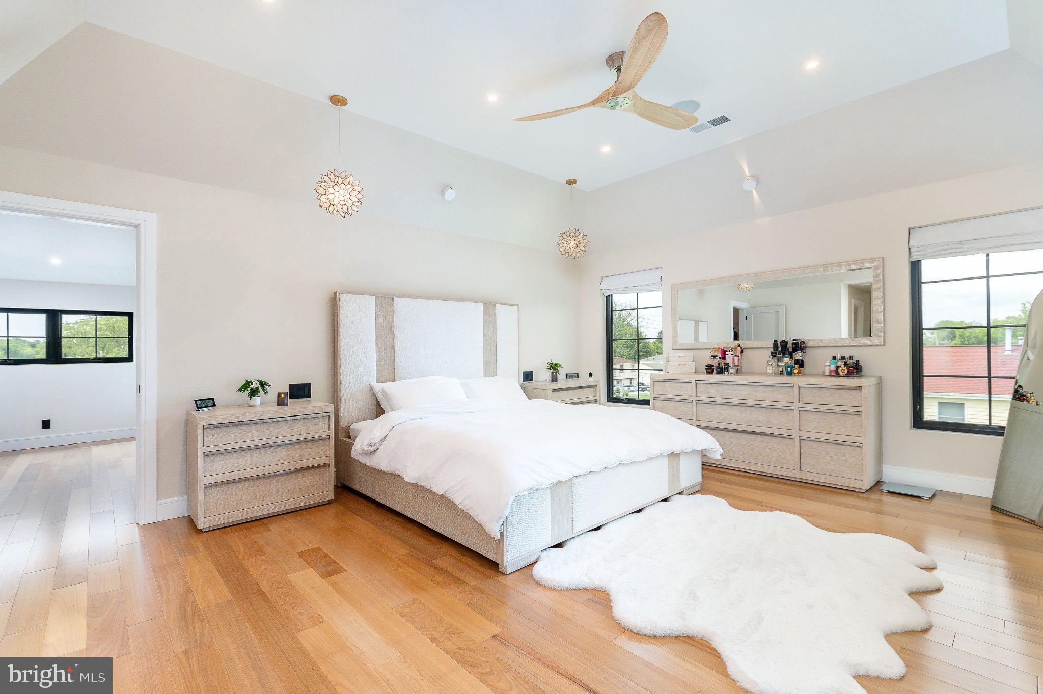 BUSTLETON - Residential