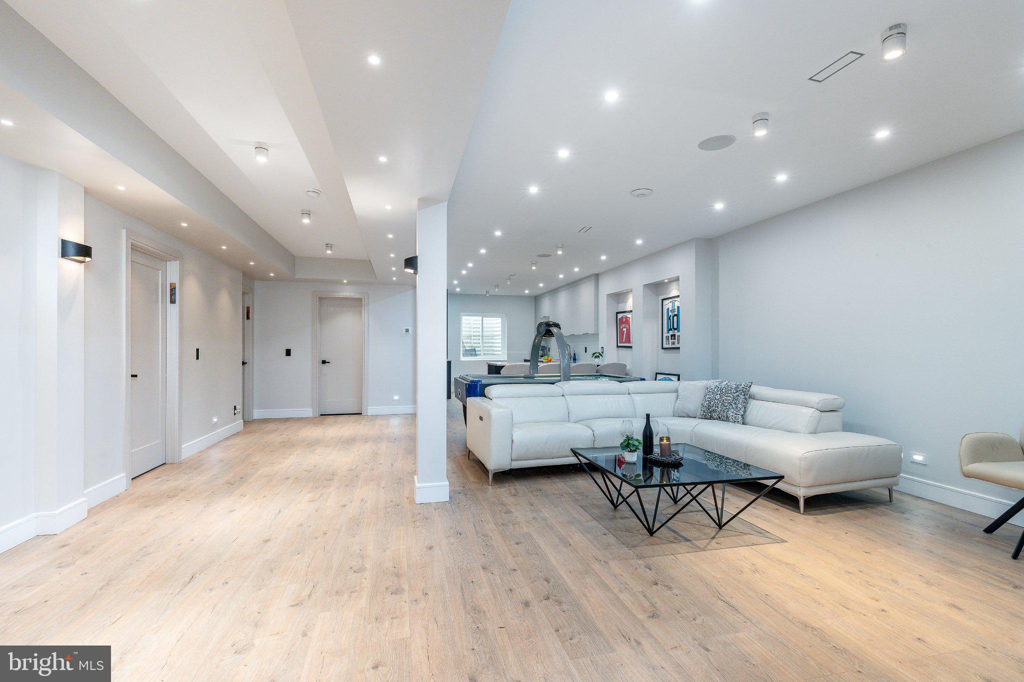BUSTLETON - Residential