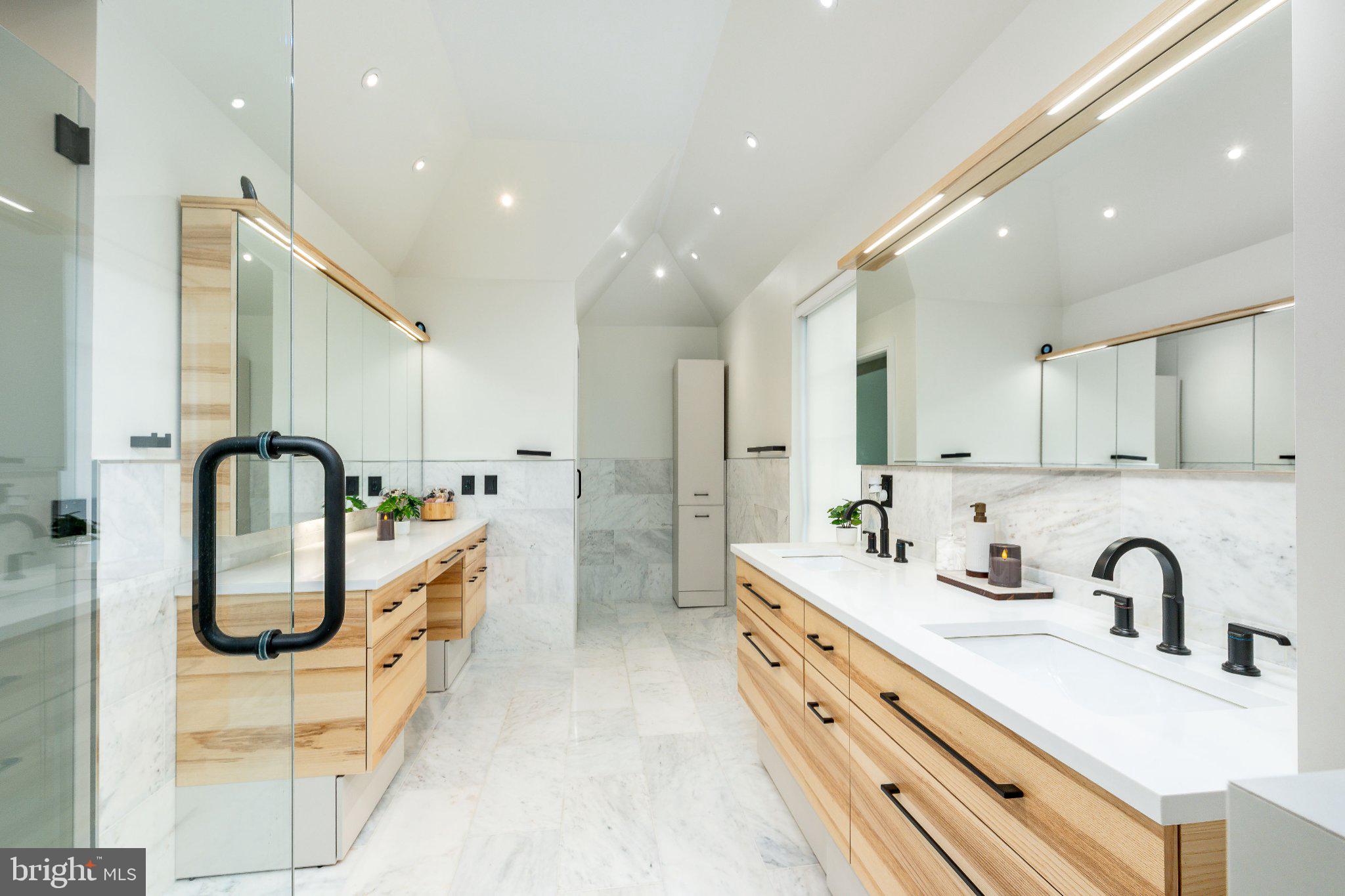 BUSTLETON - Residential