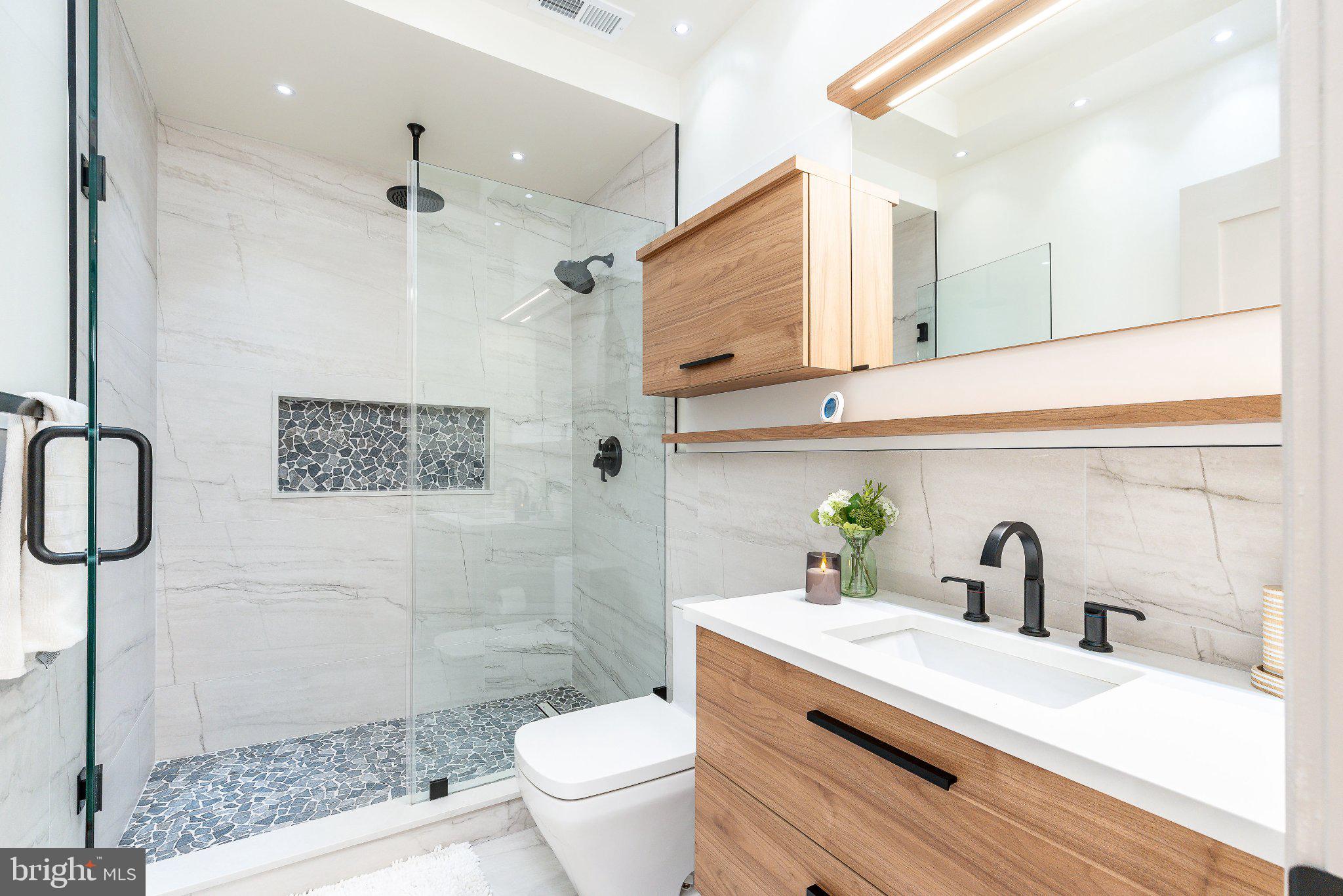 BUSTLETON - Residential