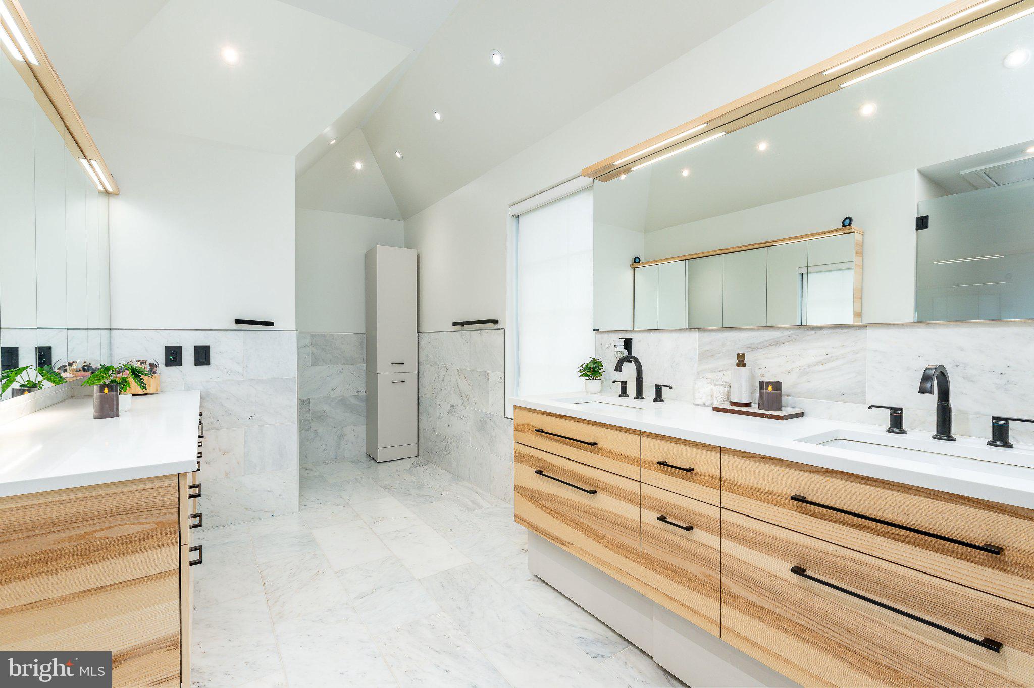 BUSTLETON - Residential
