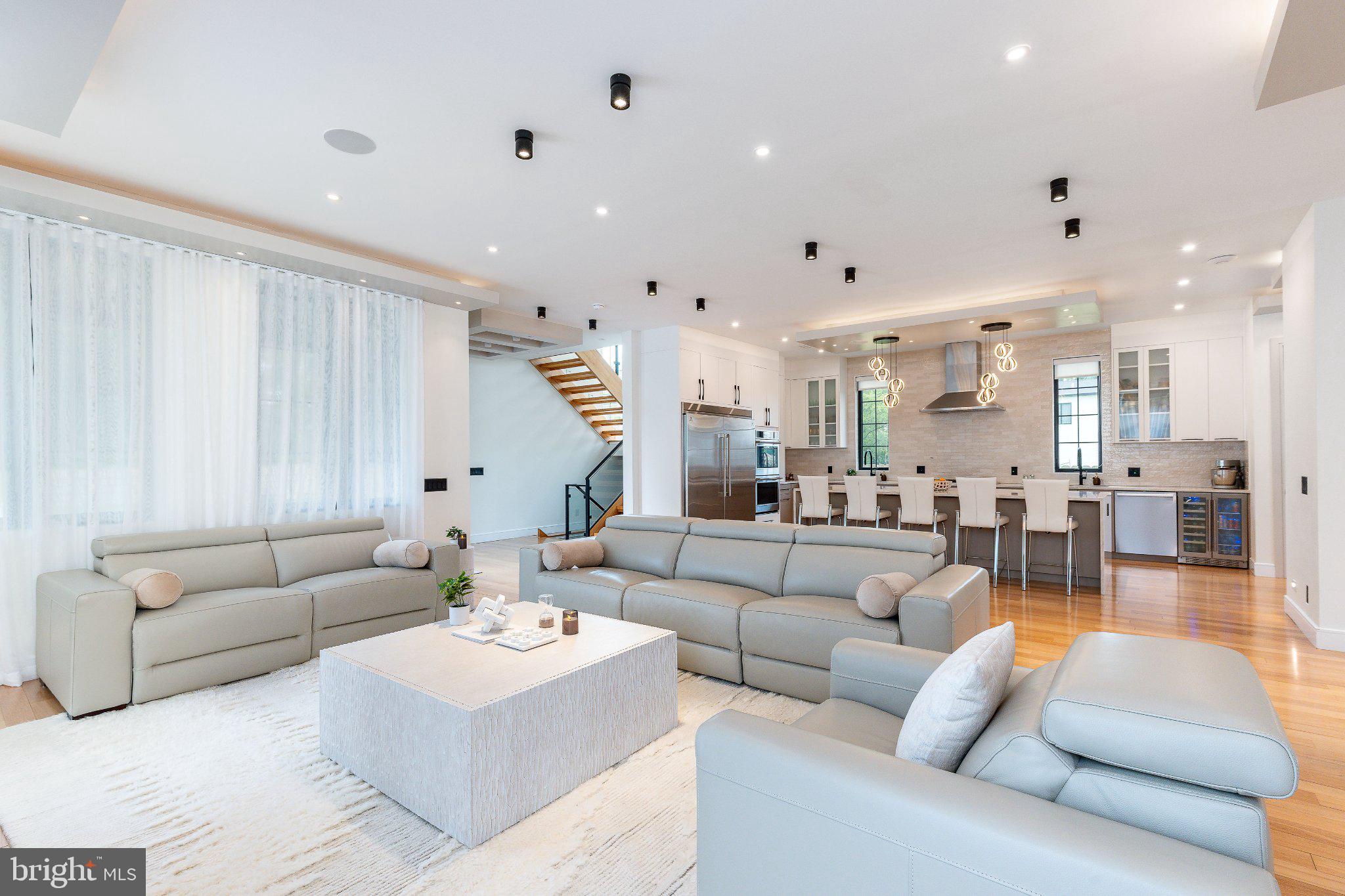 BUSTLETON - Residential