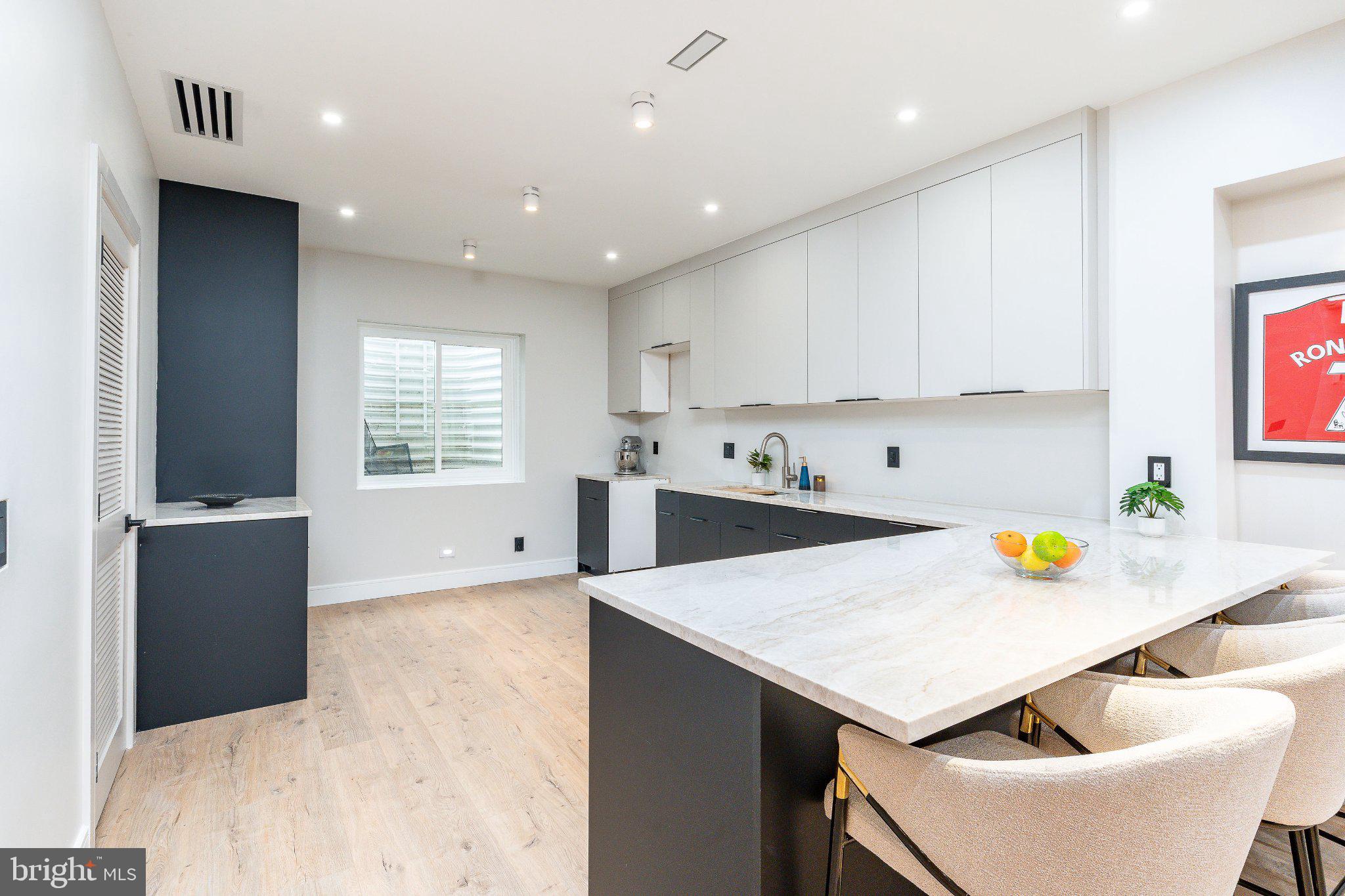 BUSTLETON - Residential