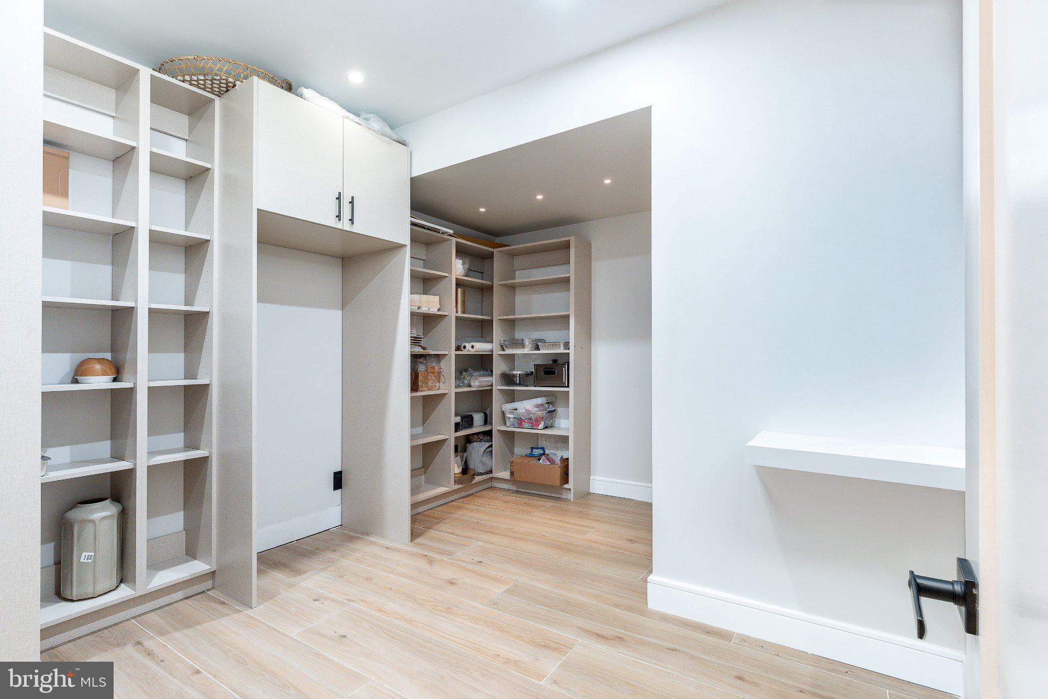 BUSTLETON - Residential