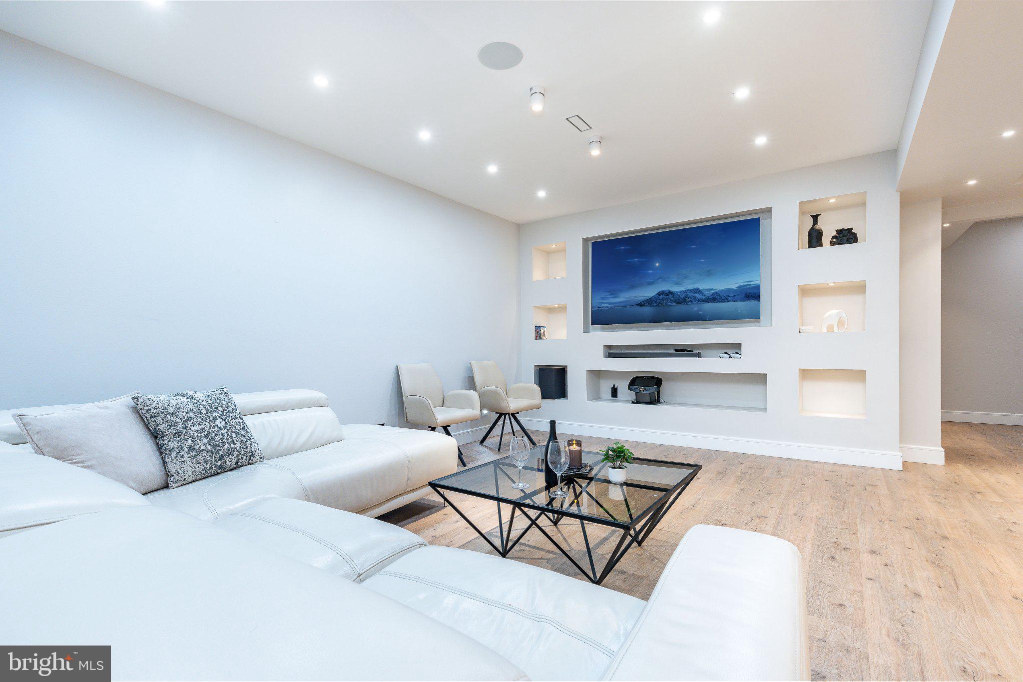 BUSTLETON - Residential