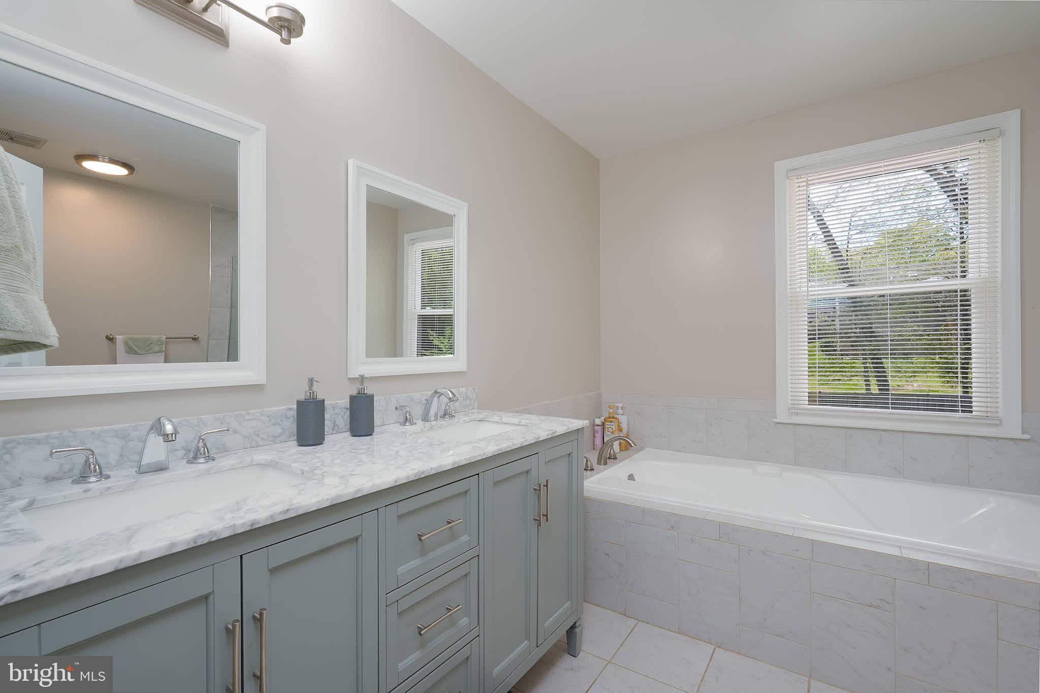 PEACHWOOD - Residential