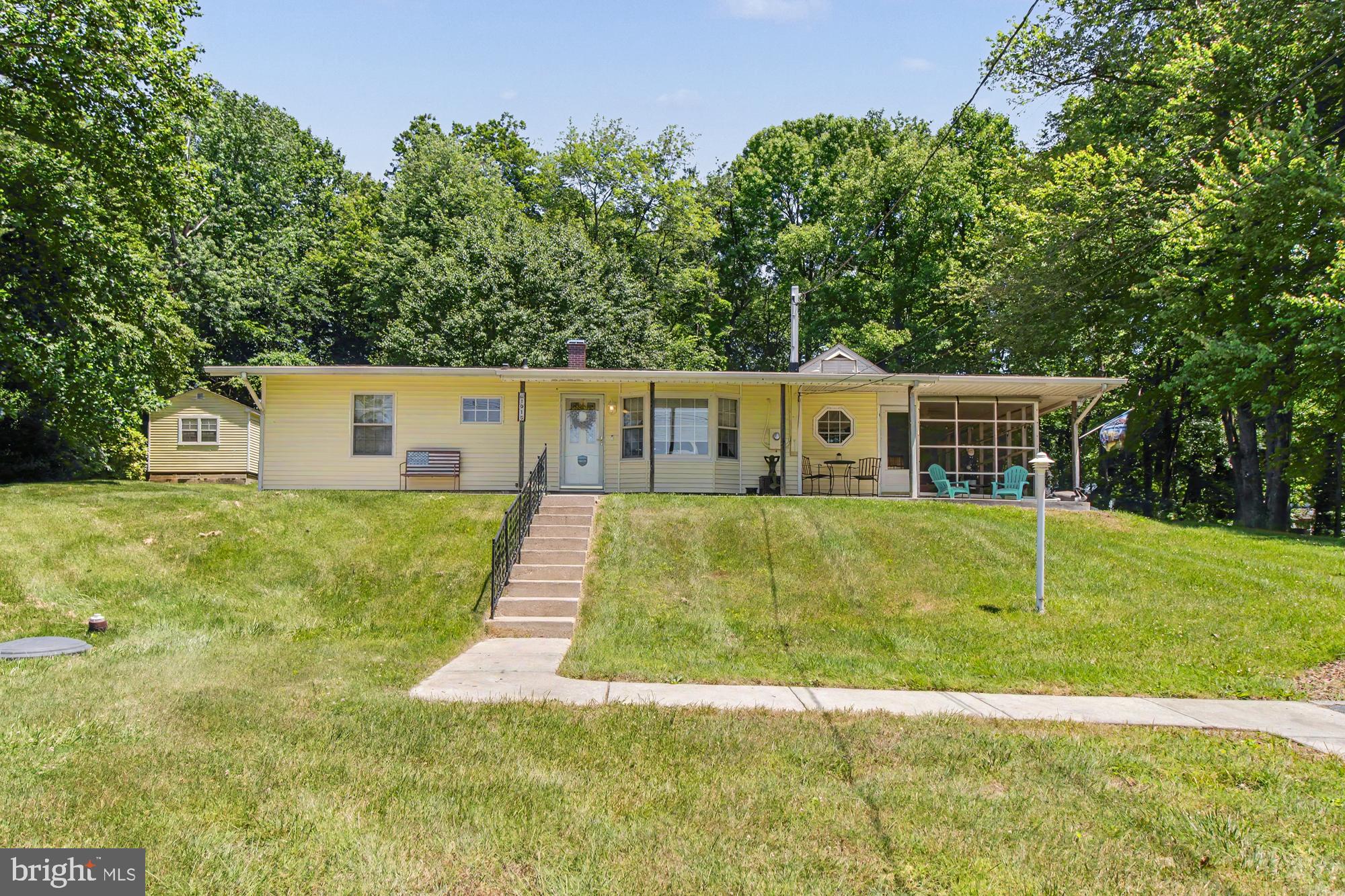 1915 PARK BEACH DRIVE