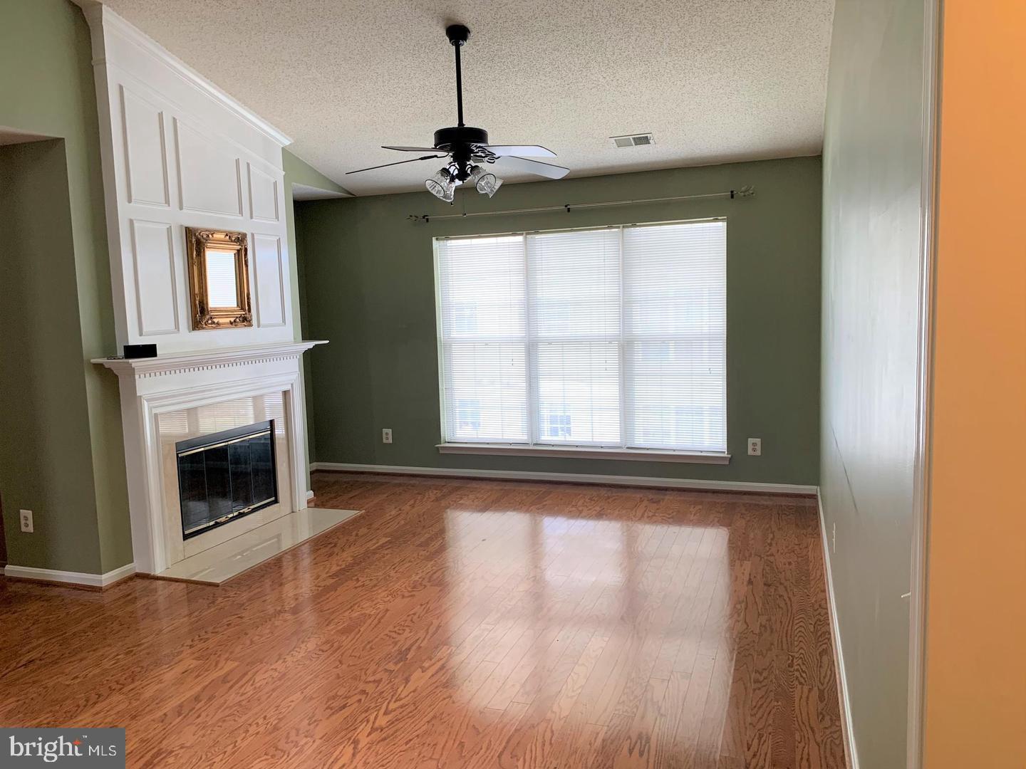 FOX CHASE - Residential