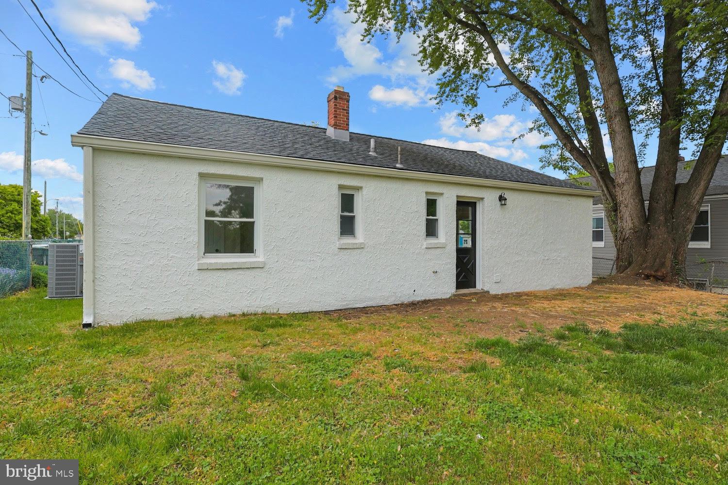 COLLINS PARK - Residential