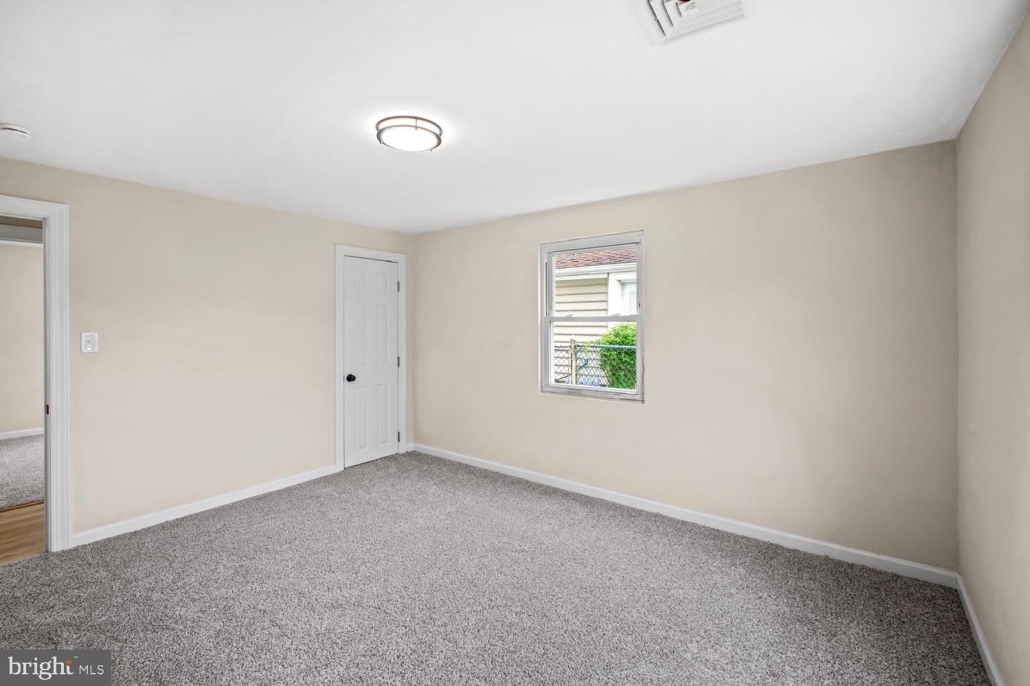 COLLINS PARK - Residential