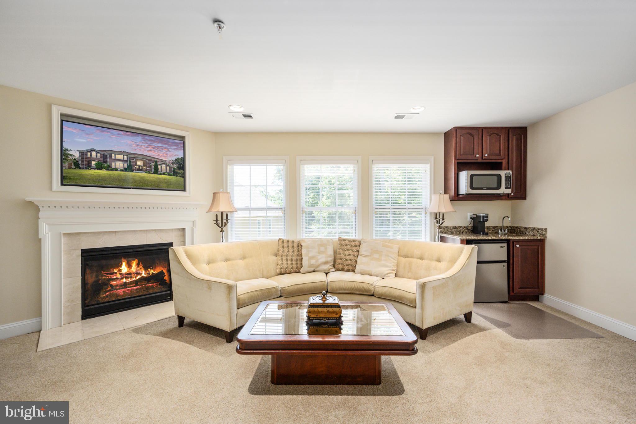 TANTALLON ON THE POTOMAC - Residential